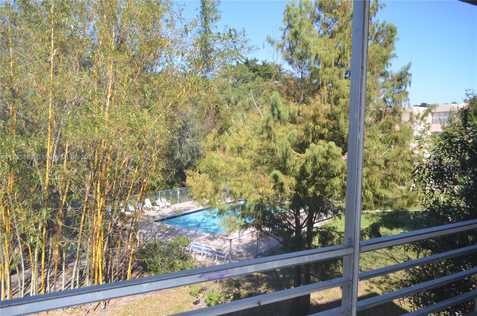 LIVE OAK CONDOMINIUM TWO - Residential