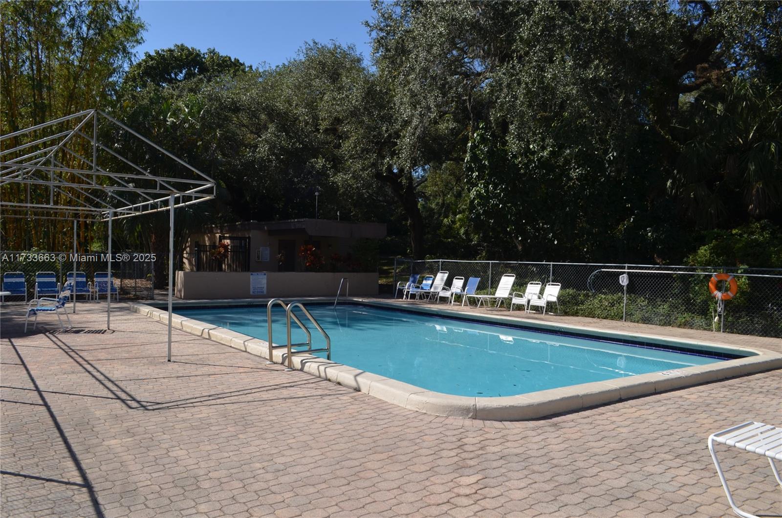 LIVE OAK CONDOMINIUM TWO - Residential
