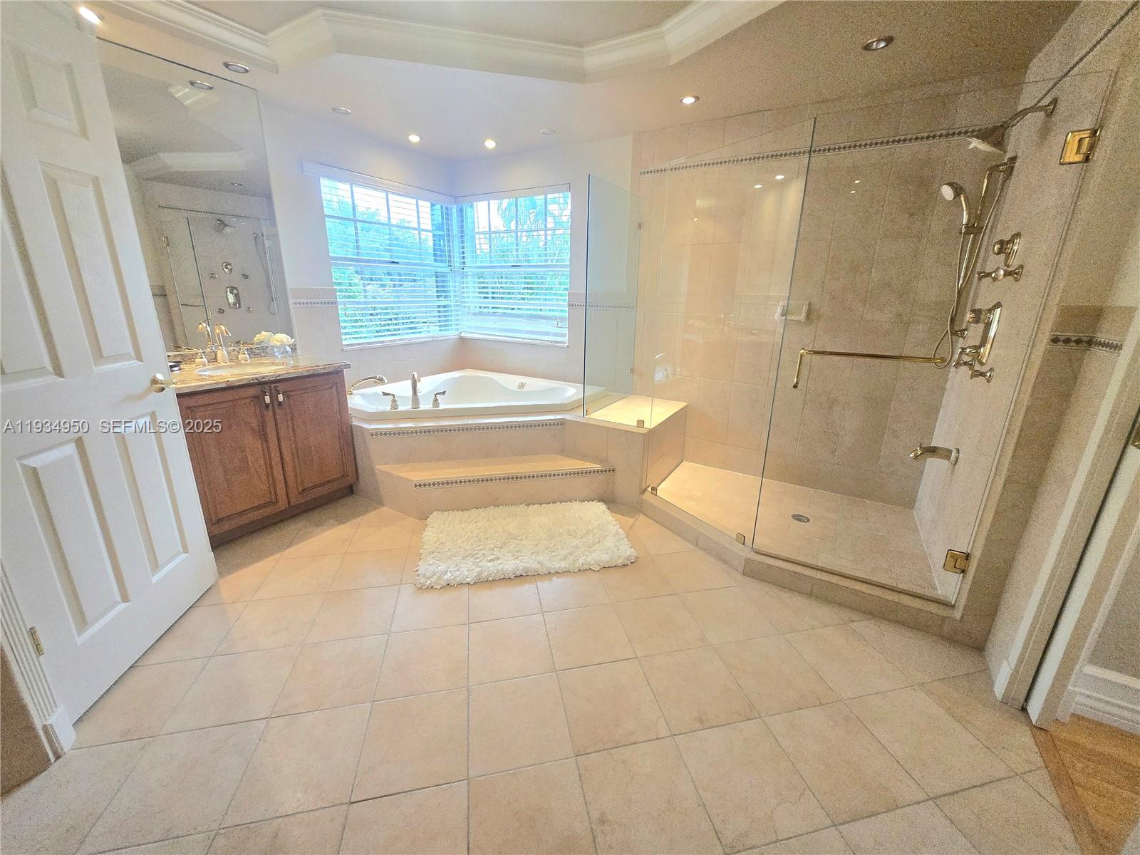 5TH ADDN TO ROYAL OAKS - Residential