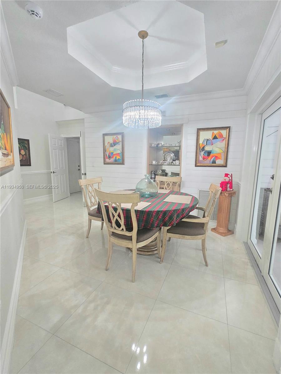 5TH ADDN TO ROYAL OAKS - Residential