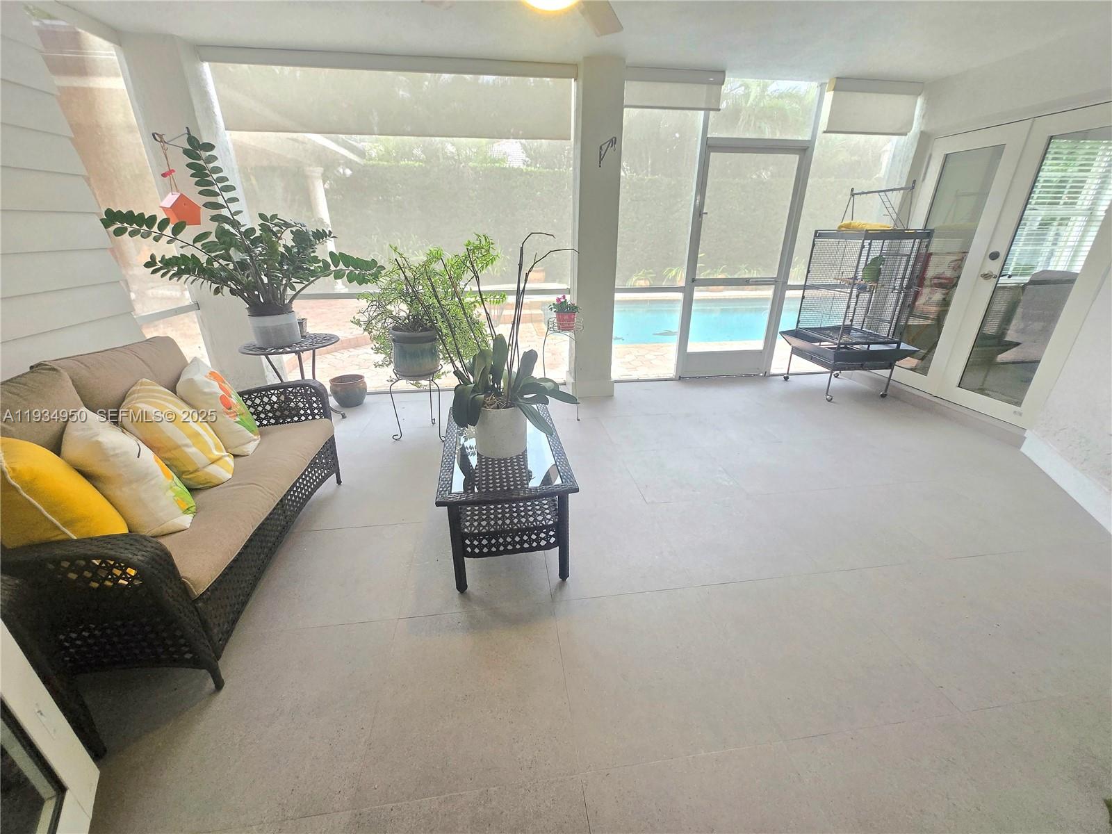 5TH ADDN TO ROYAL OAKS - Residential