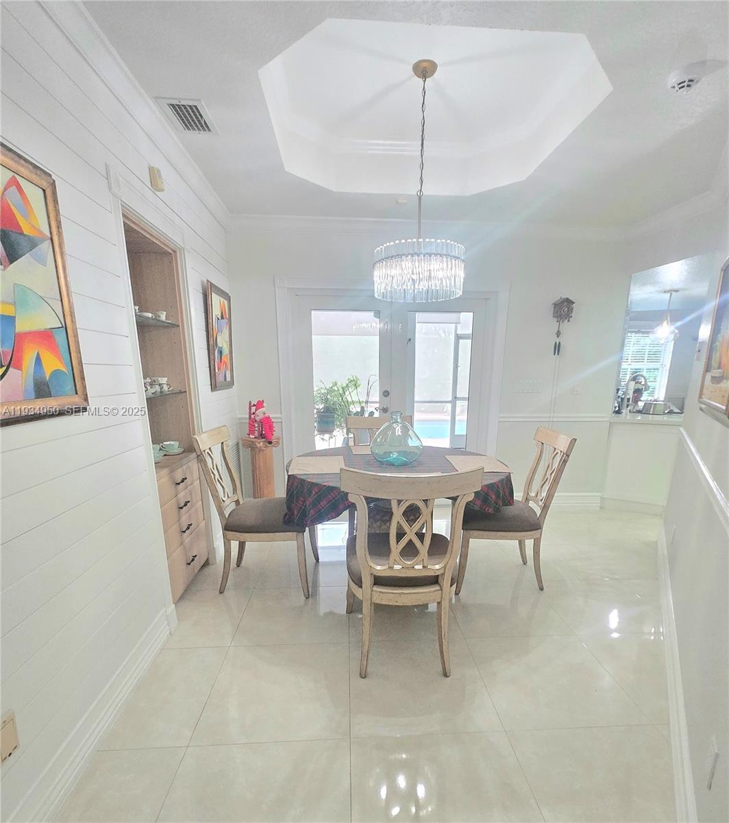 5TH ADDN TO ROYAL OAKS - Residential