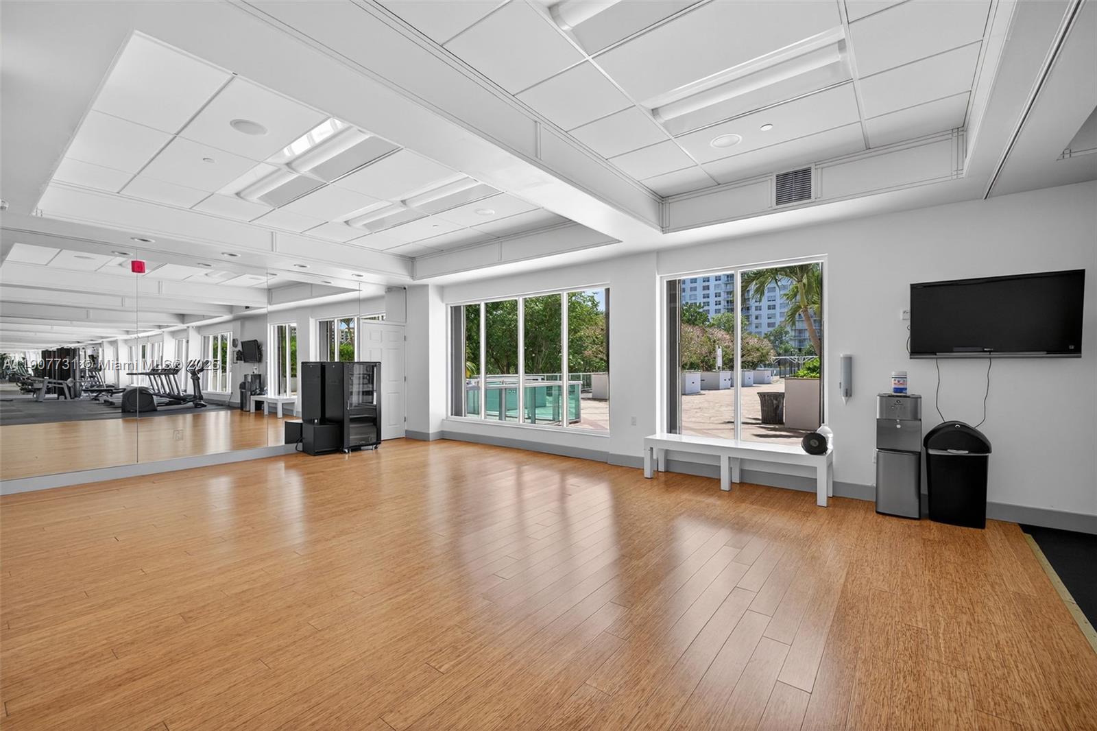 ADMIRALS PORT CONDO - WES - Residential Lease