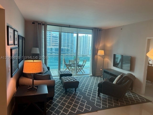 950 Brickell Bay Dr 2104