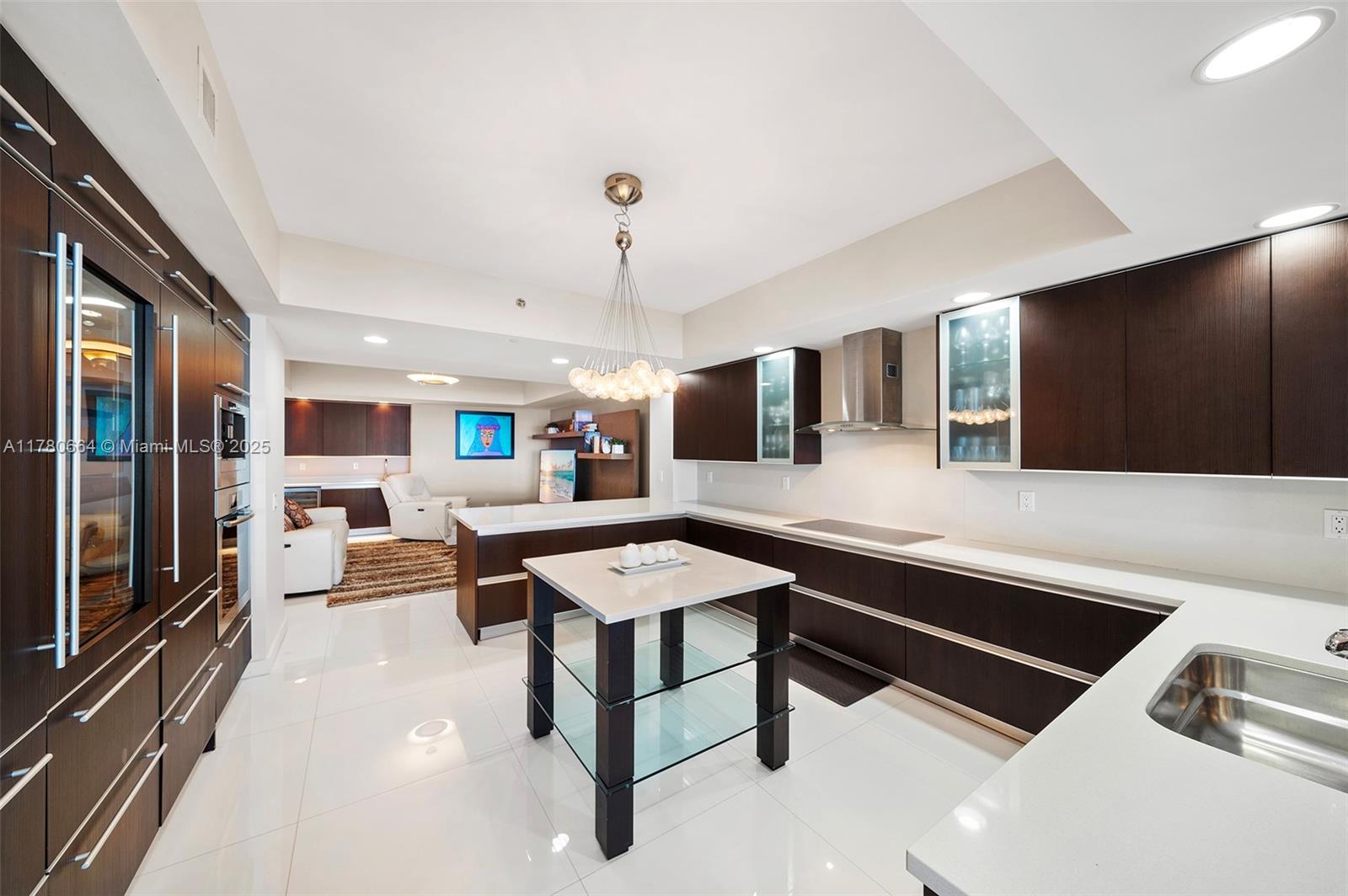 2711 HOLLYWOOD BEACH CONDO - Residential