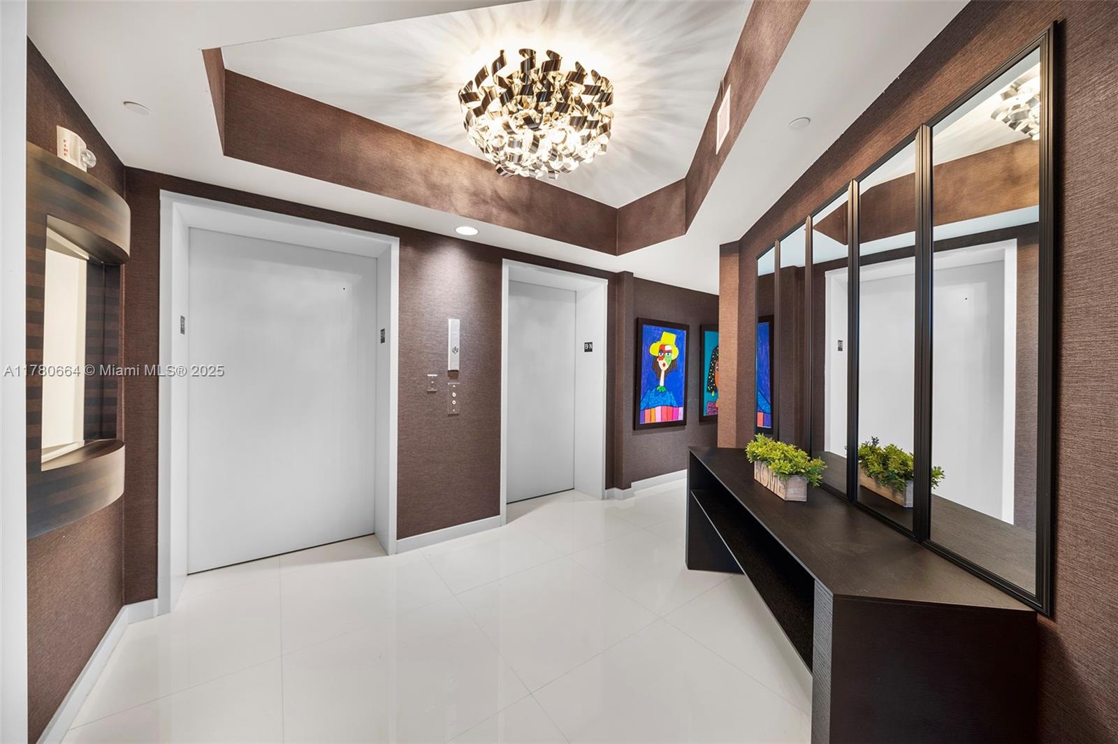 2711 HOLLYWOOD BEACH CONDO - Residential