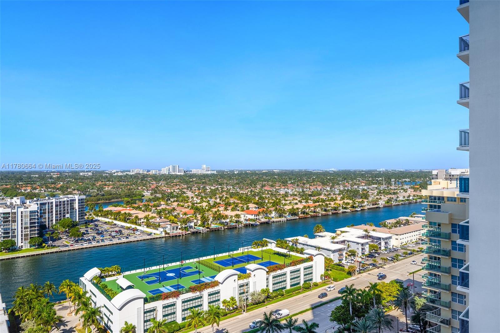 2711 HOLLYWOOD BEACH CONDO - Residential