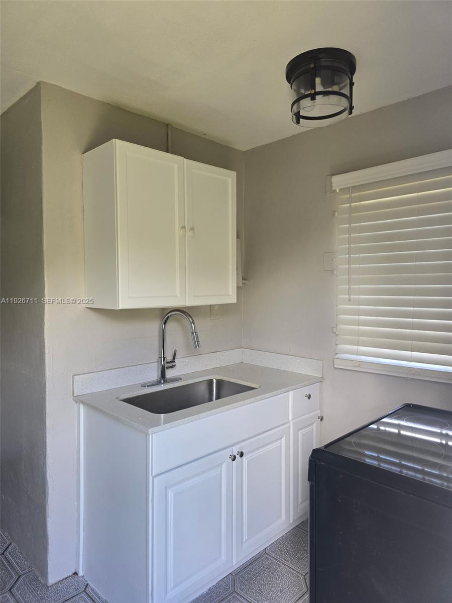 HOWARD PK 1ST ADDN - Residential Lease