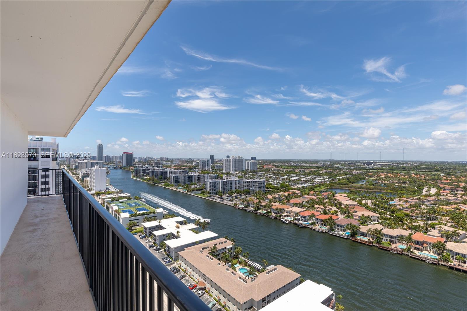 2101 S Ocean Dr 2707