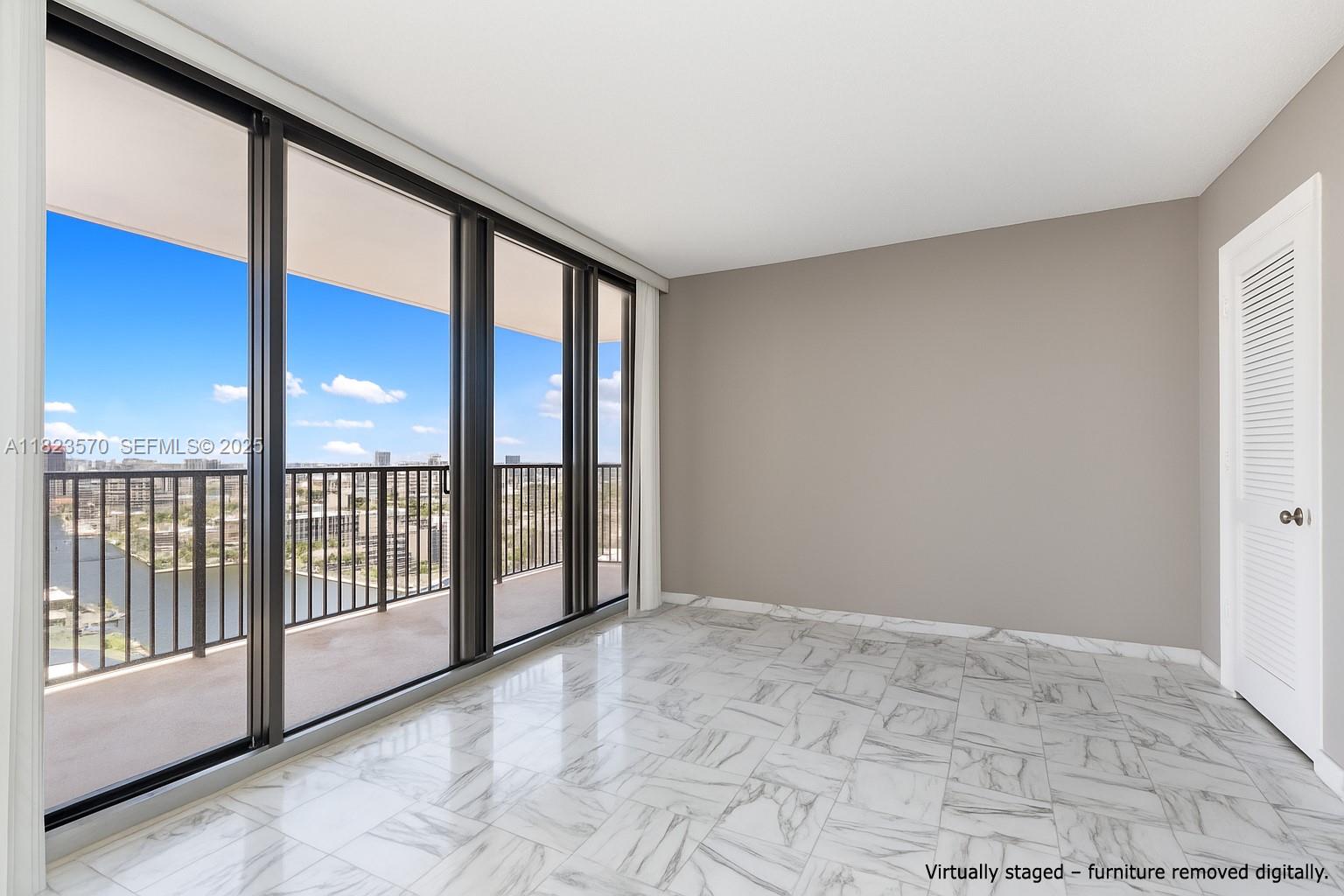 QUADOMAIN TOWER I AND IV - Residential