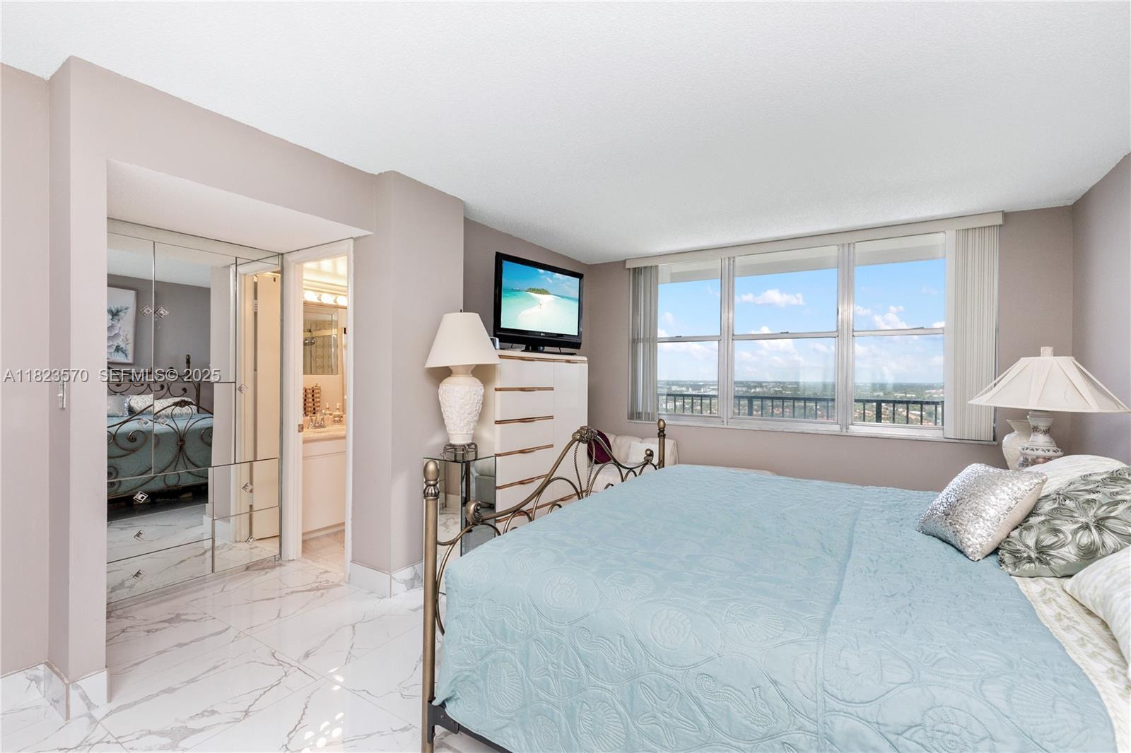 QUADOMAIN TOWER I AND IV - Residential