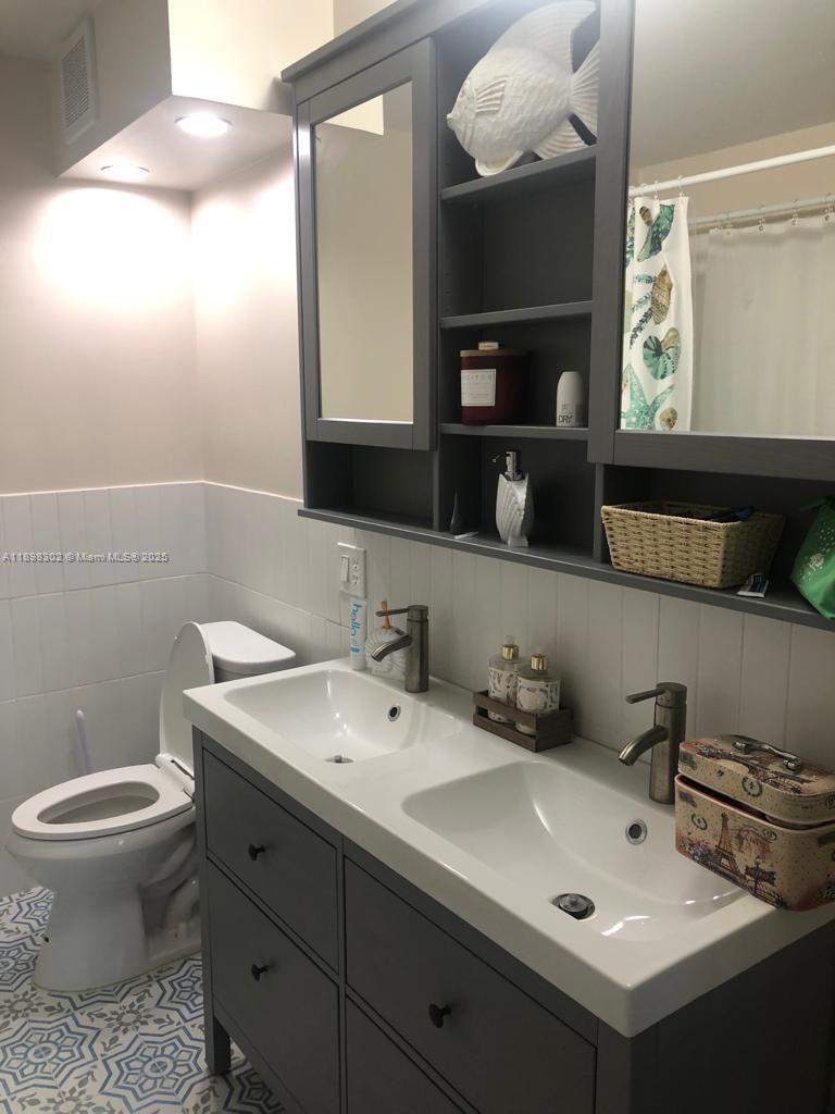CHELSEA BAYVIEW CONDO - Residential Lease