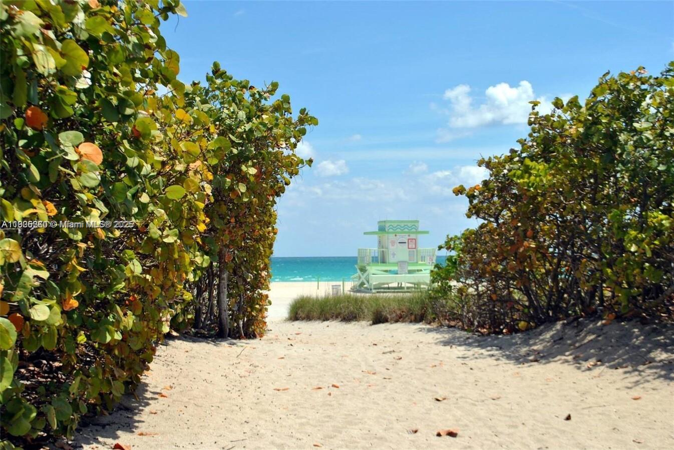 STRATFORD HOUSE CONDO - Residential