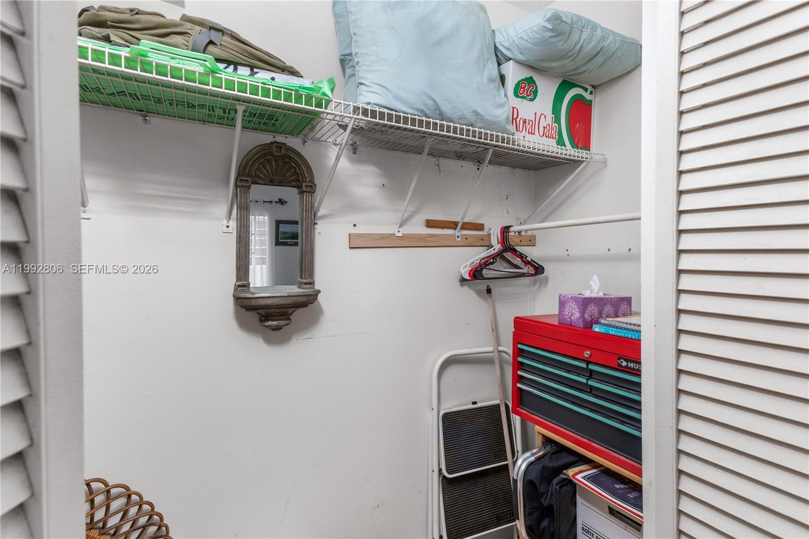 SOUTH MOON CONDO - Residential