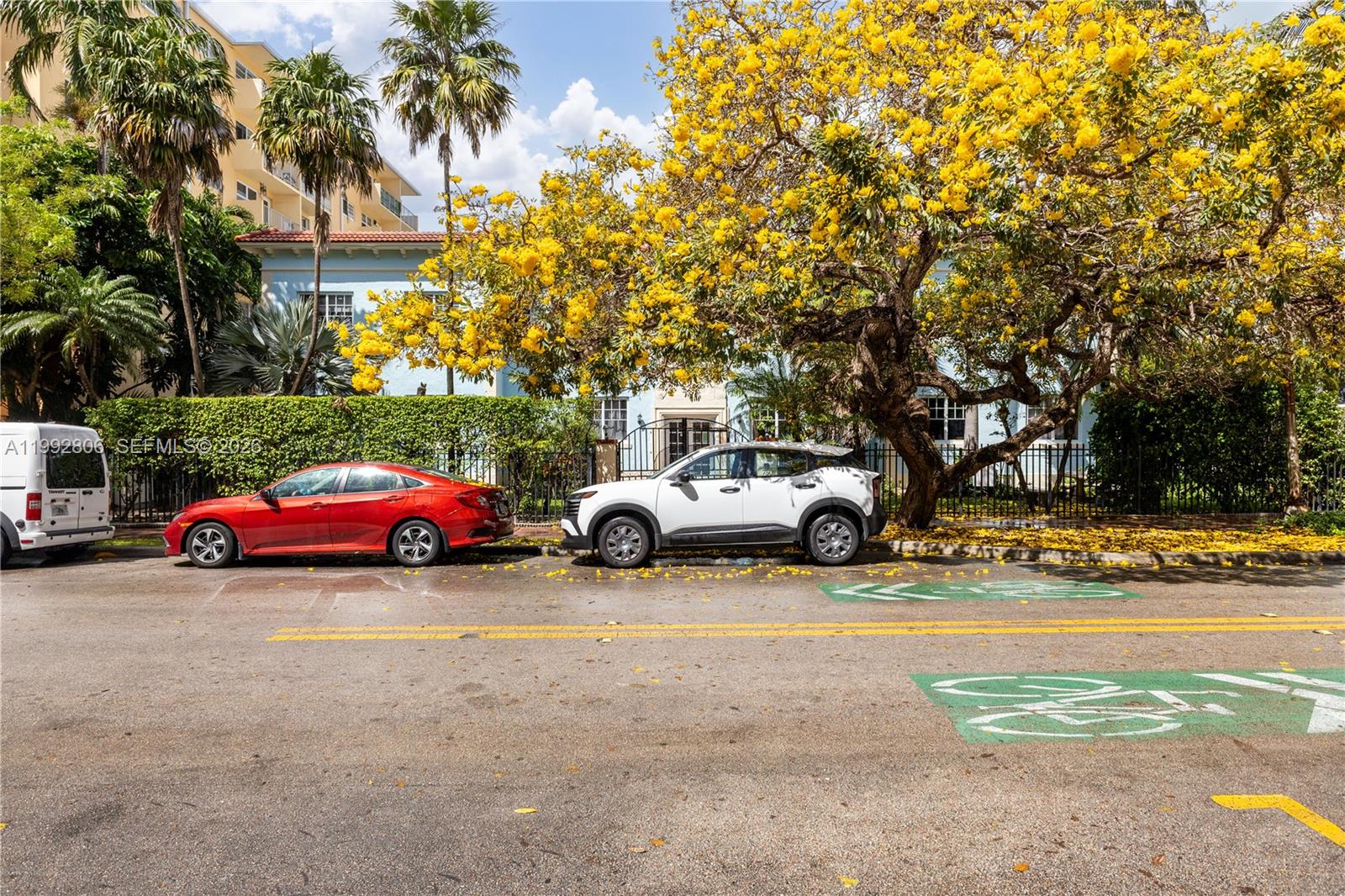 SOUTH MOON CONDO - Residential