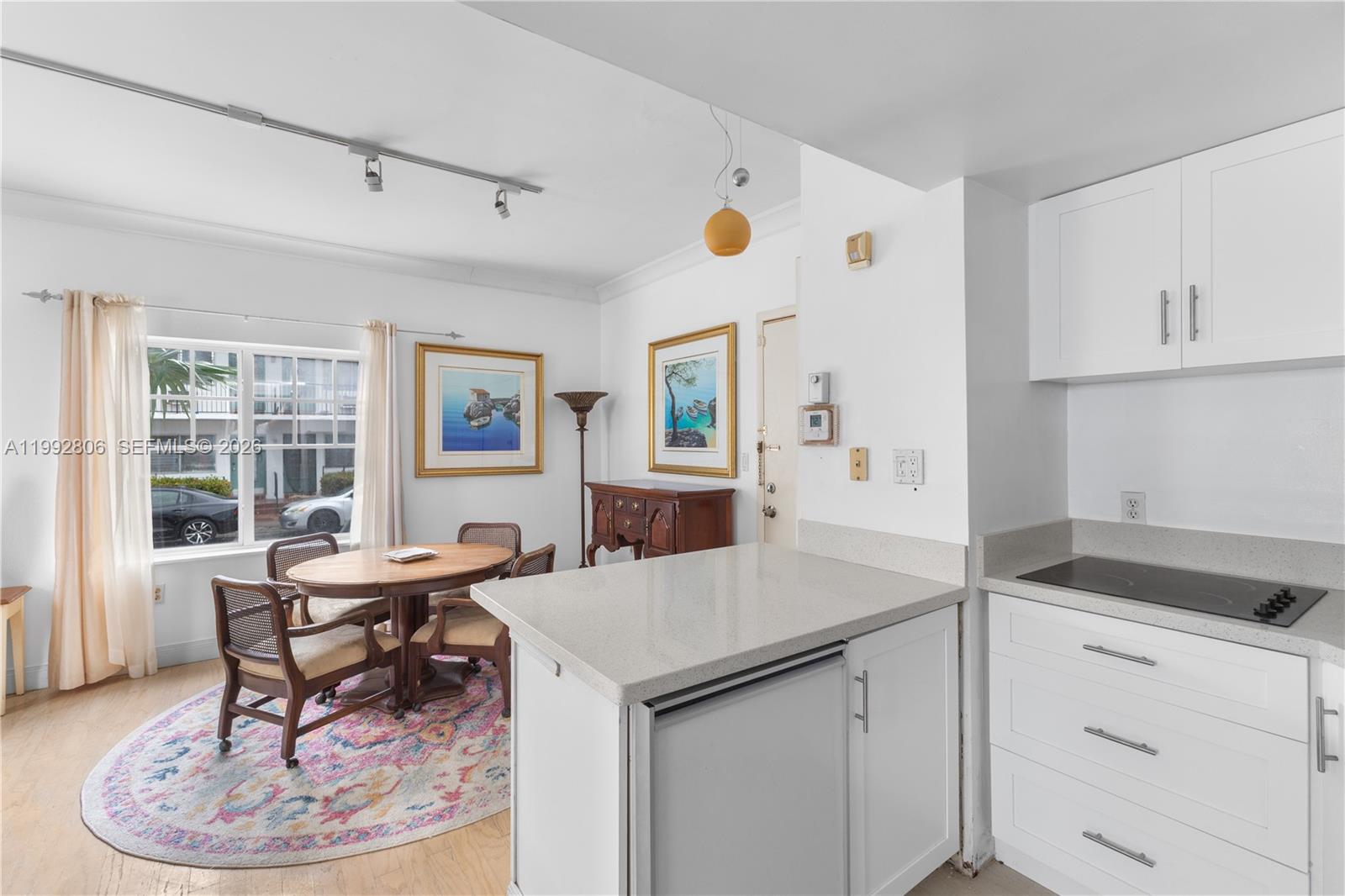 SOUTH MOON CONDO - Residential