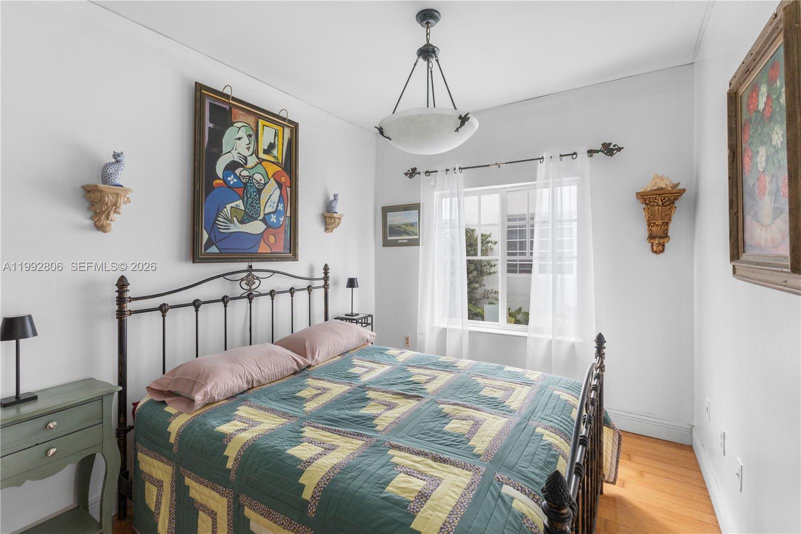 SOUTH MOON CONDO - Residential