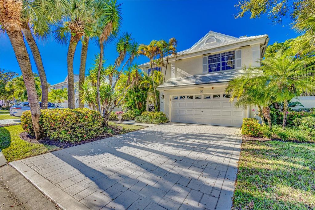 Photo of 30 Windsor Lane, Palm Beach Gardens, FL 33418 (MLS # A11978790)