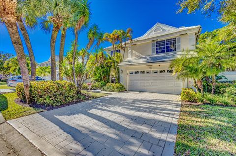 Photo of 30 Windsor Lane, Palm Beach Gardens, FL 33418 (MLS # A11978790)