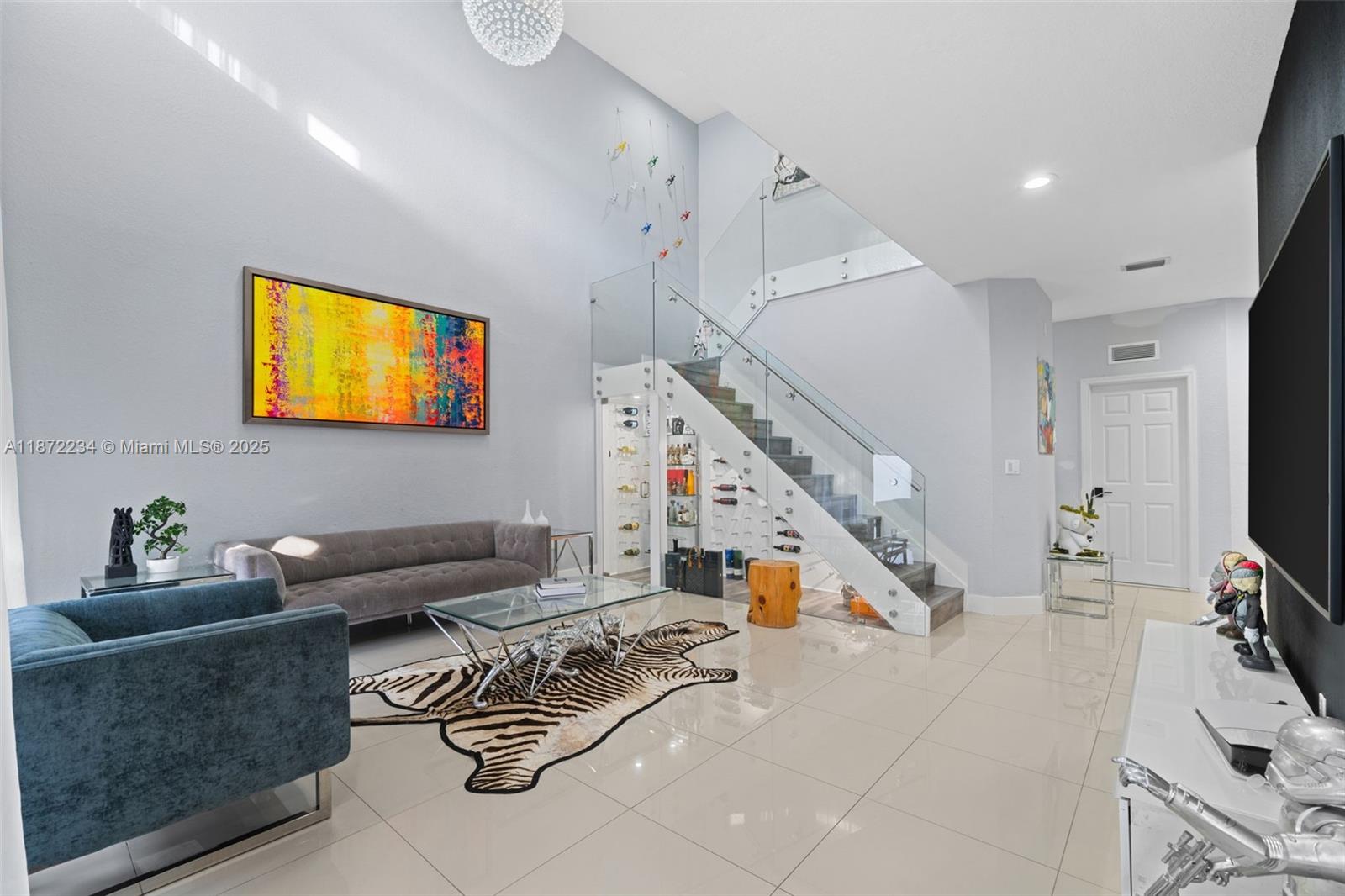 DORAL ISLES NORTH SEC THR - Residential