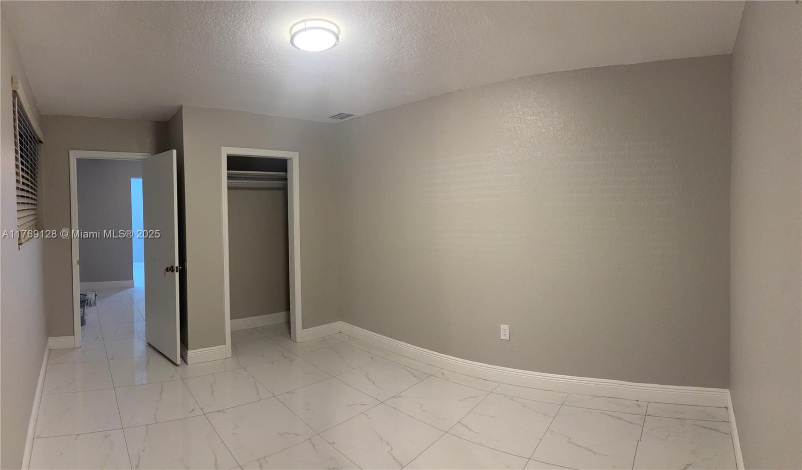 Rental Property at 833 Ne 153rd Ter -, Miami, Broward County, Florida - Bedrooms: 1 
Bathrooms: 1  - $1,700 MO.