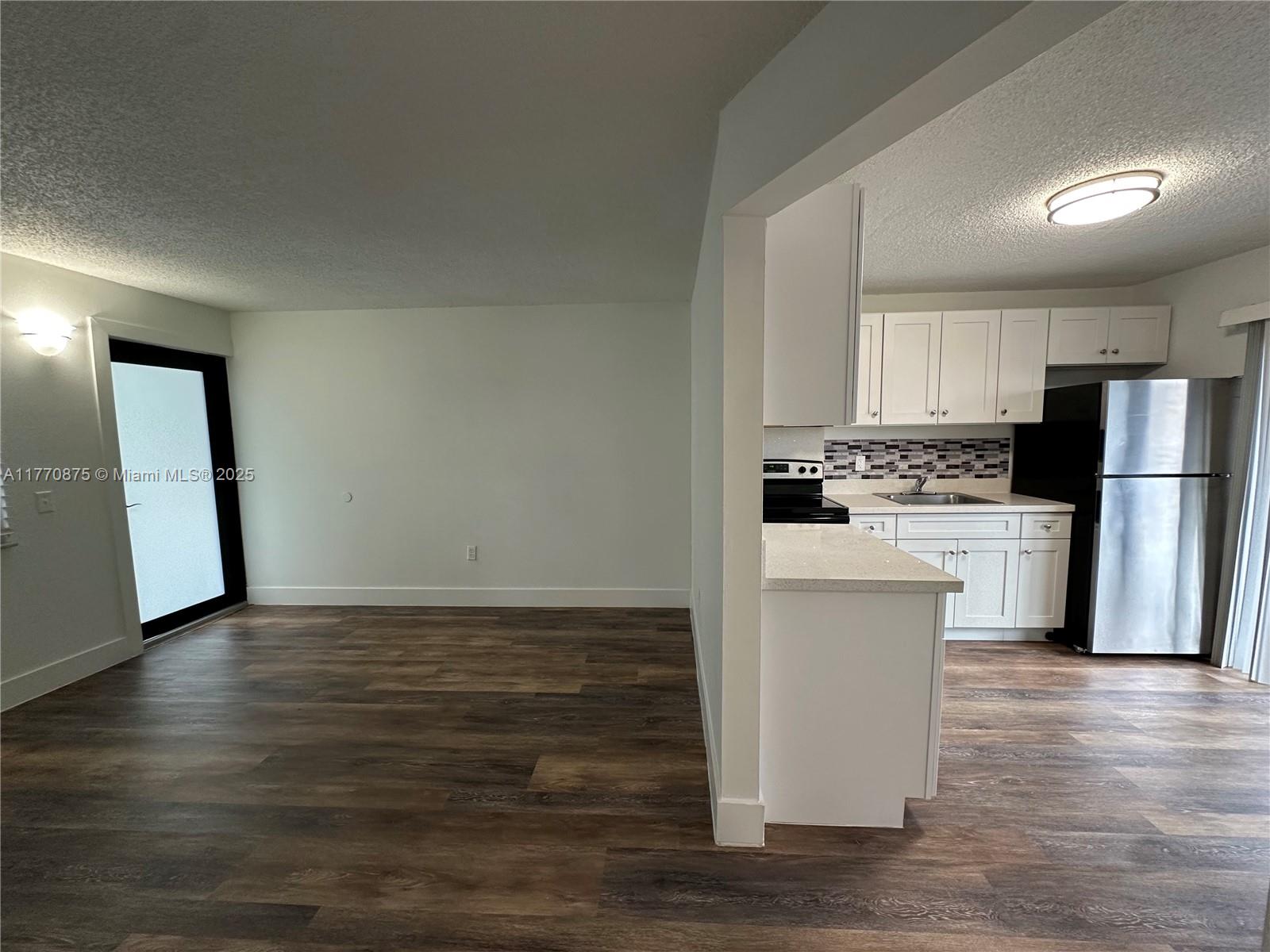 529 Sw 4th St 401, Miami, Broward County, Florida - 2 Bedrooms  
1 Bathrooms - 