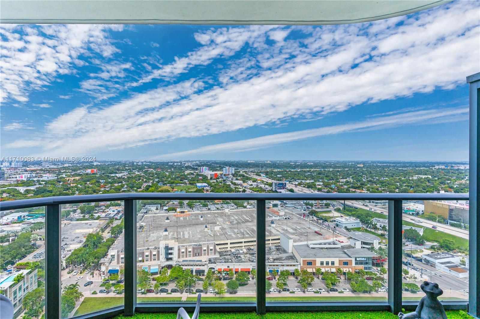 3401 MIDTOWN CONDO - Residential