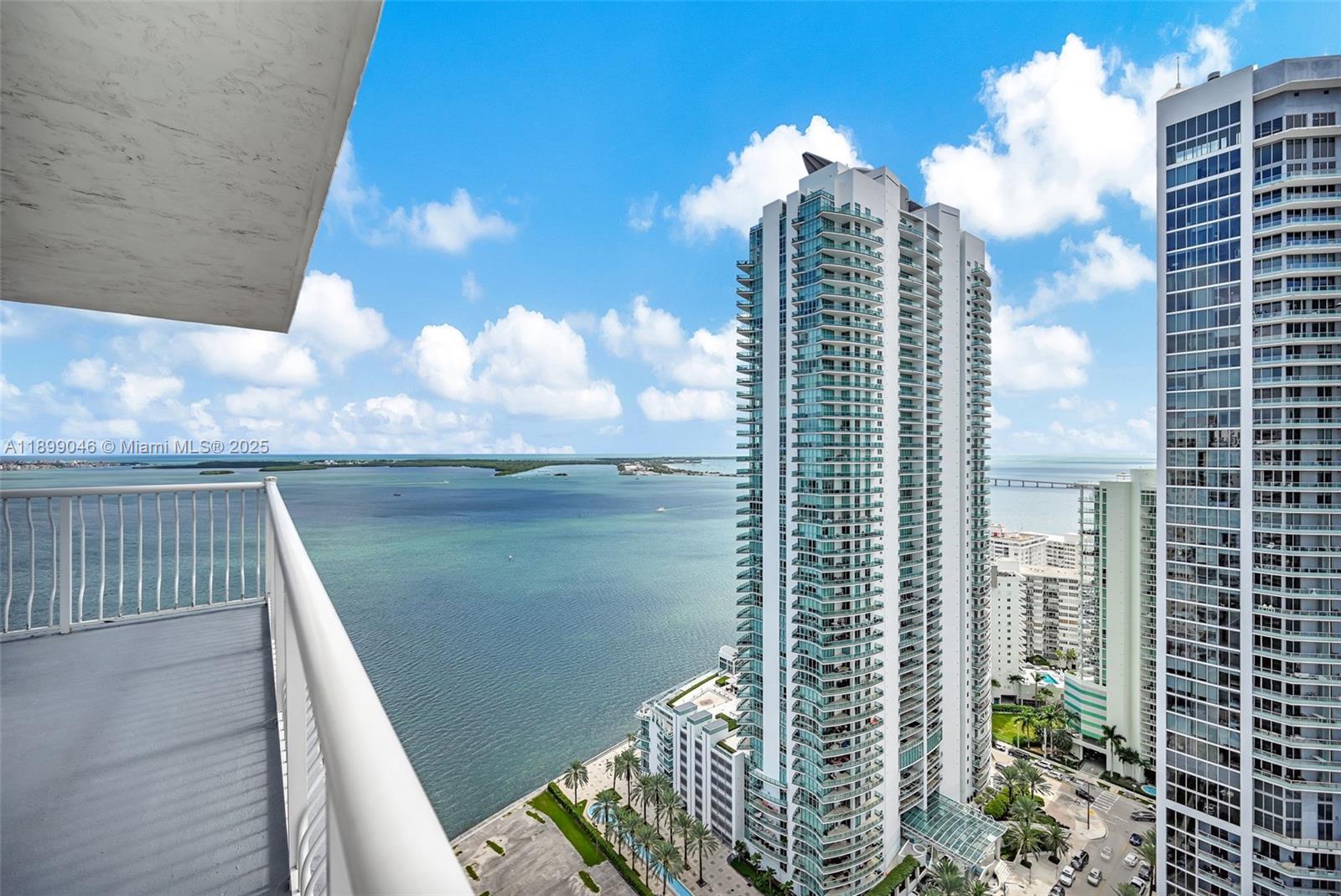 THE CLUB AT BRICKELL BAY - Residential