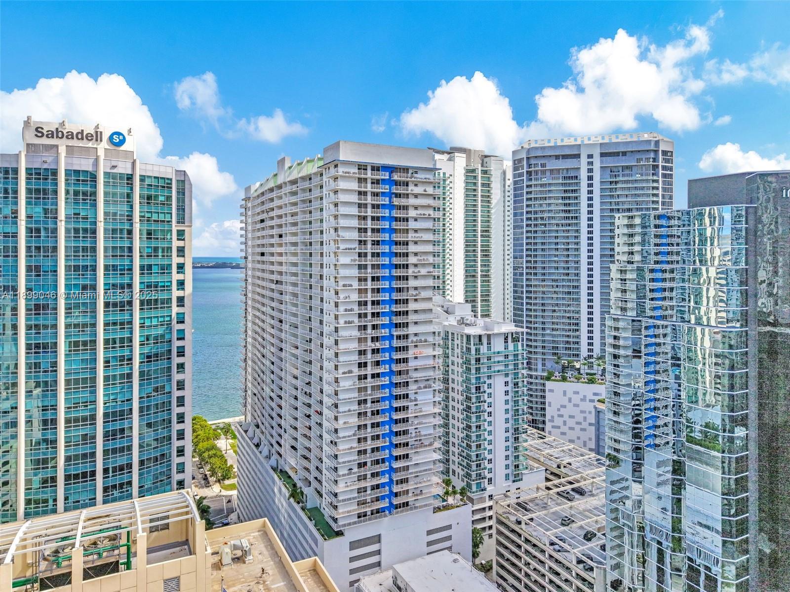 THE CLUB AT BRICKELL BAY - Residential