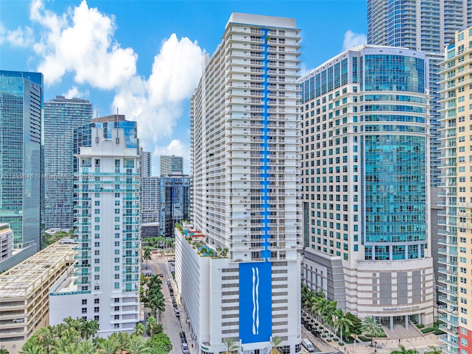 THE CLUB AT BRICKELL BAY - Residential