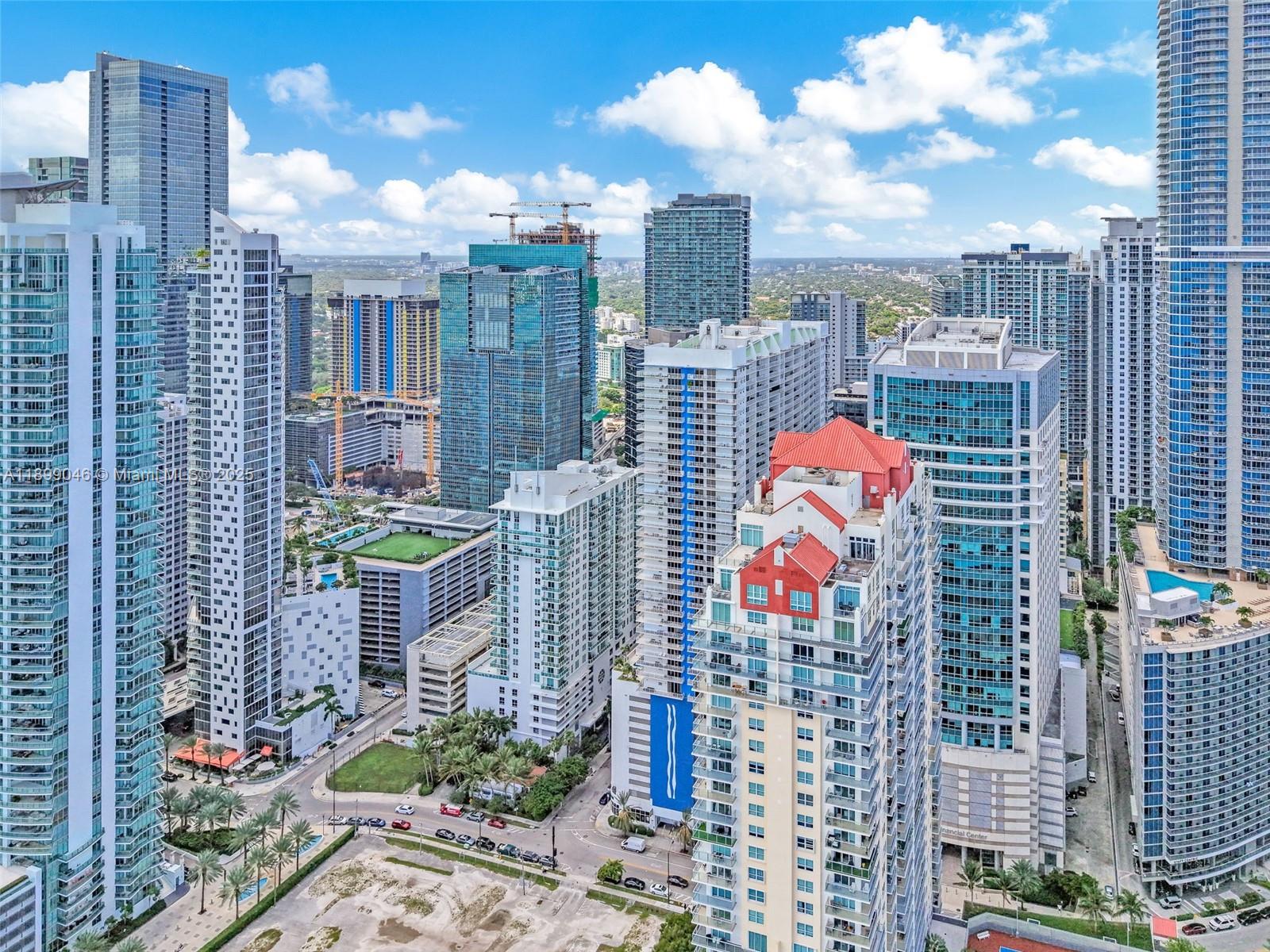 THE CLUB AT BRICKELL BAY - Residential
