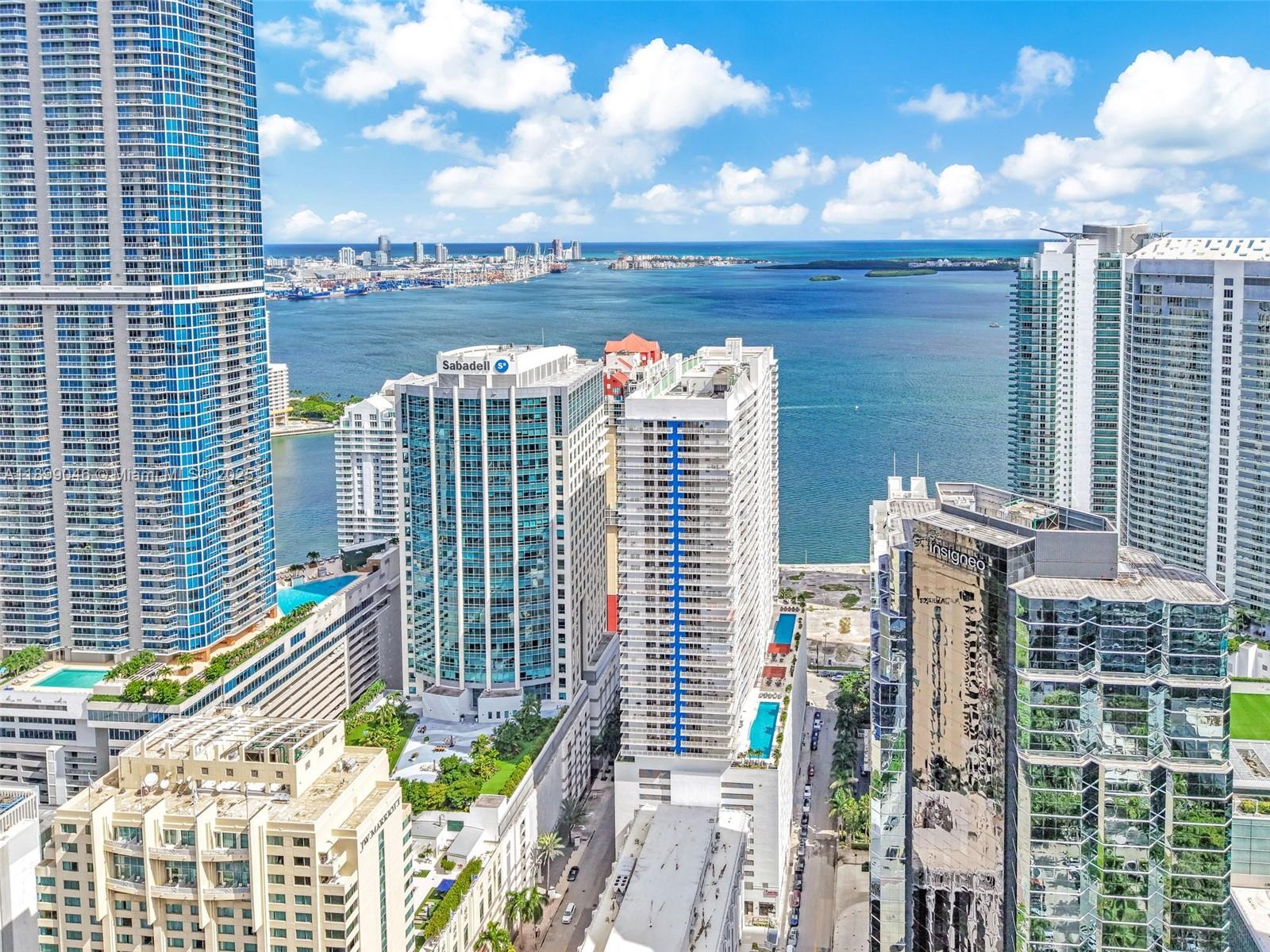 THE CLUB AT BRICKELL BAY - Residential