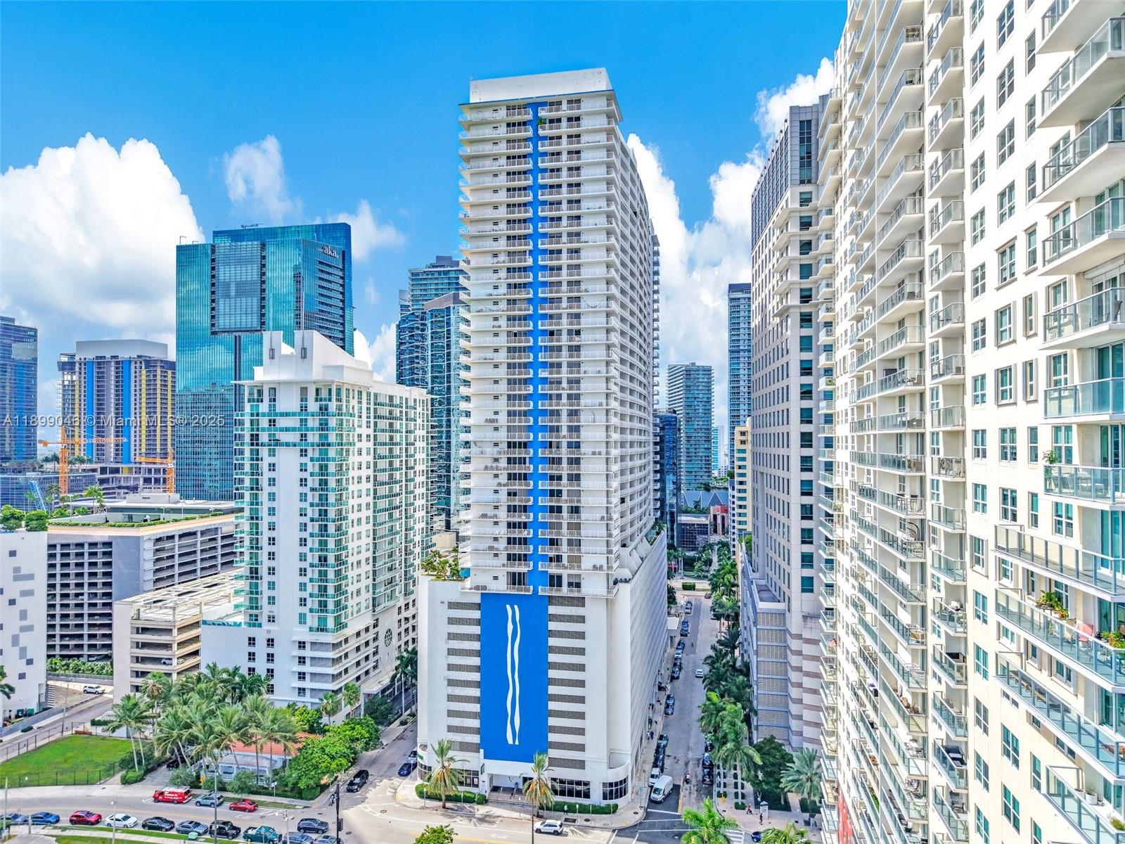 THE CLUB AT BRICKELL BAY - Residential