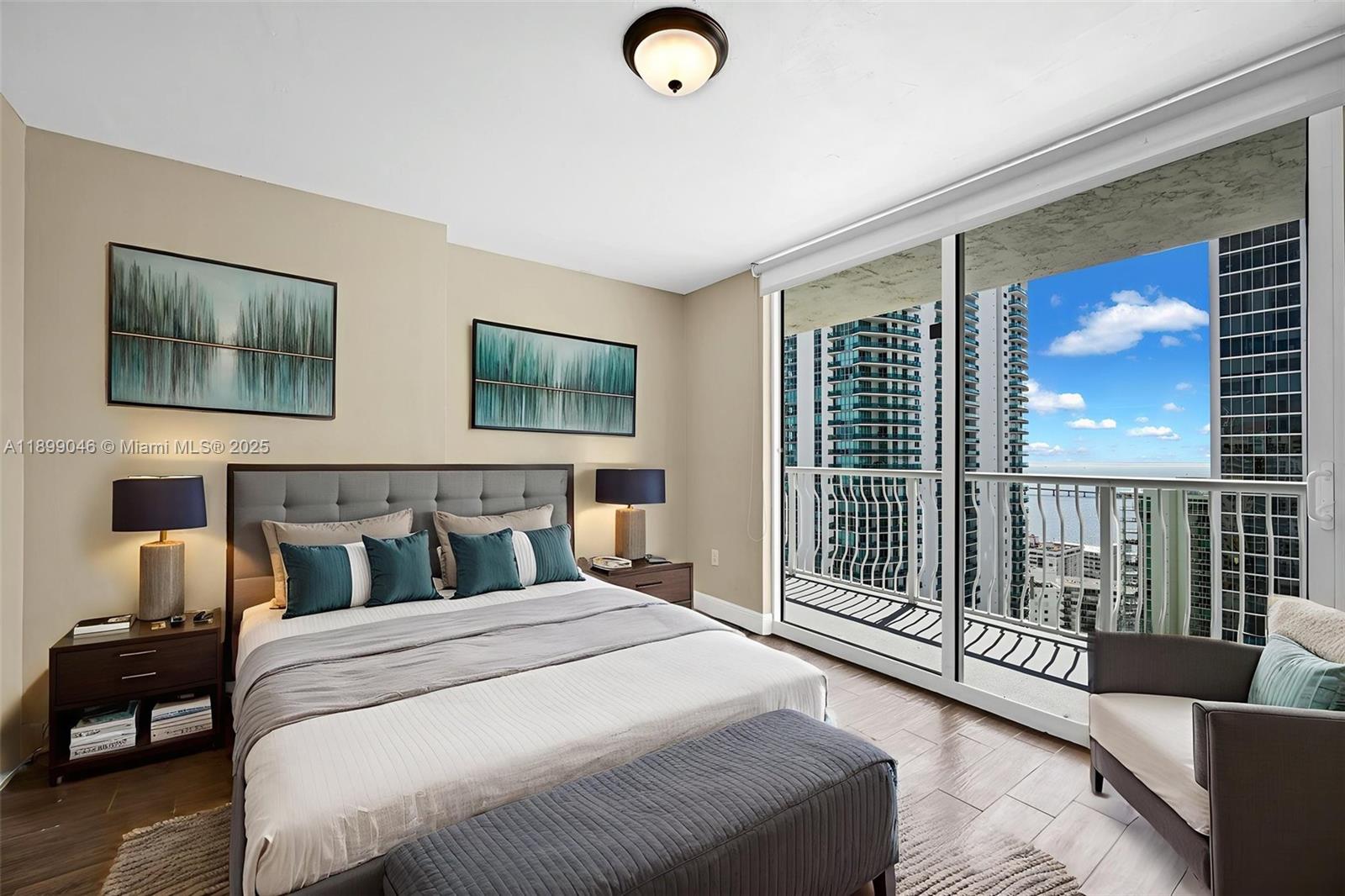 THE CLUB AT BRICKELL BAY - Residential