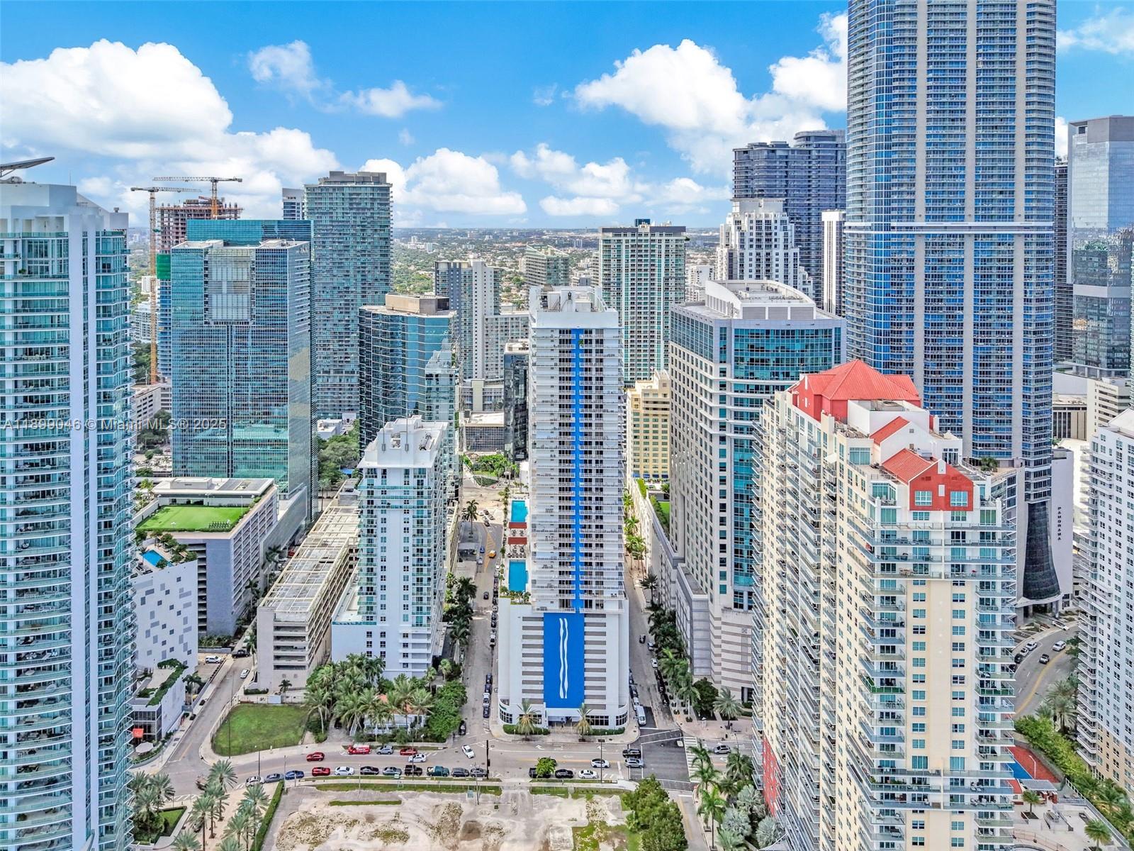 THE CLUB AT BRICKELL BAY - Residential