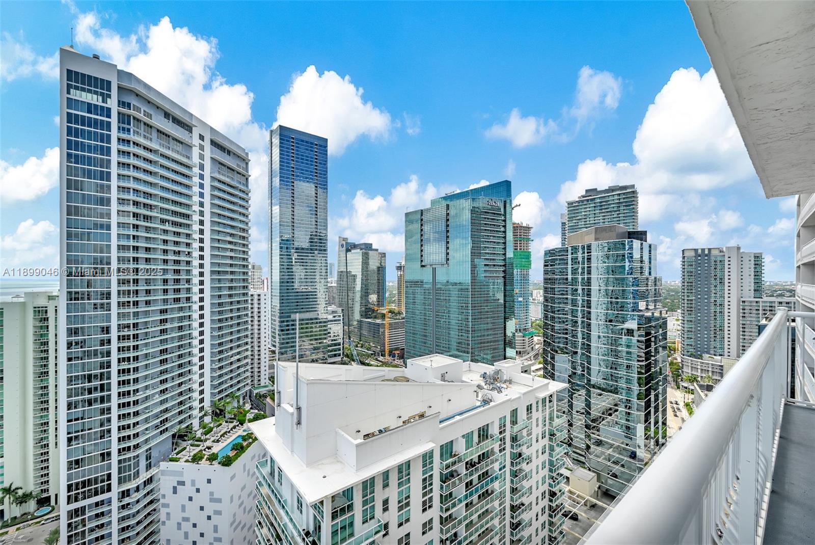 THE CLUB AT BRICKELL BAY - Residential