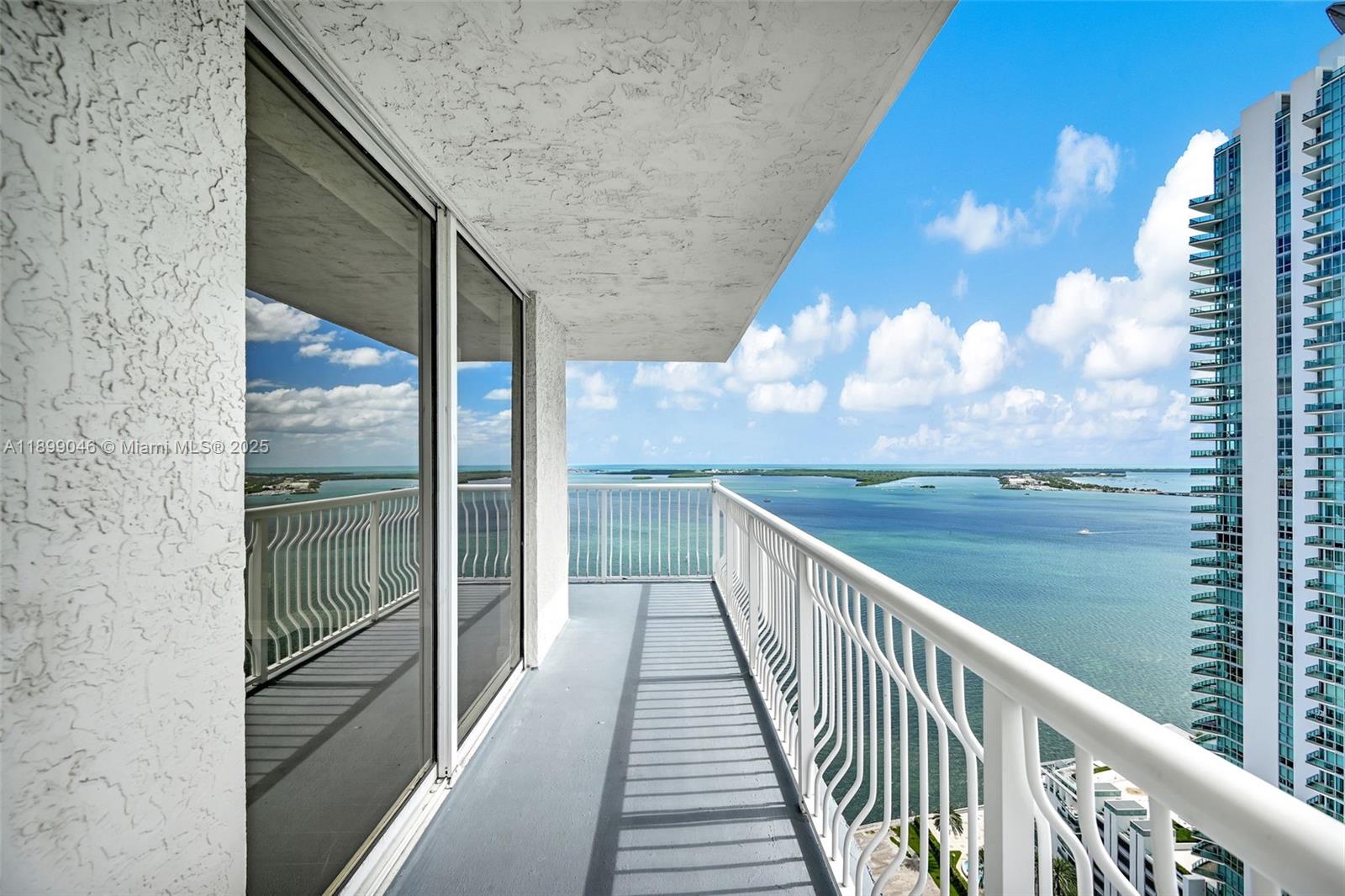 THE CLUB AT BRICKELL BAY - Residential