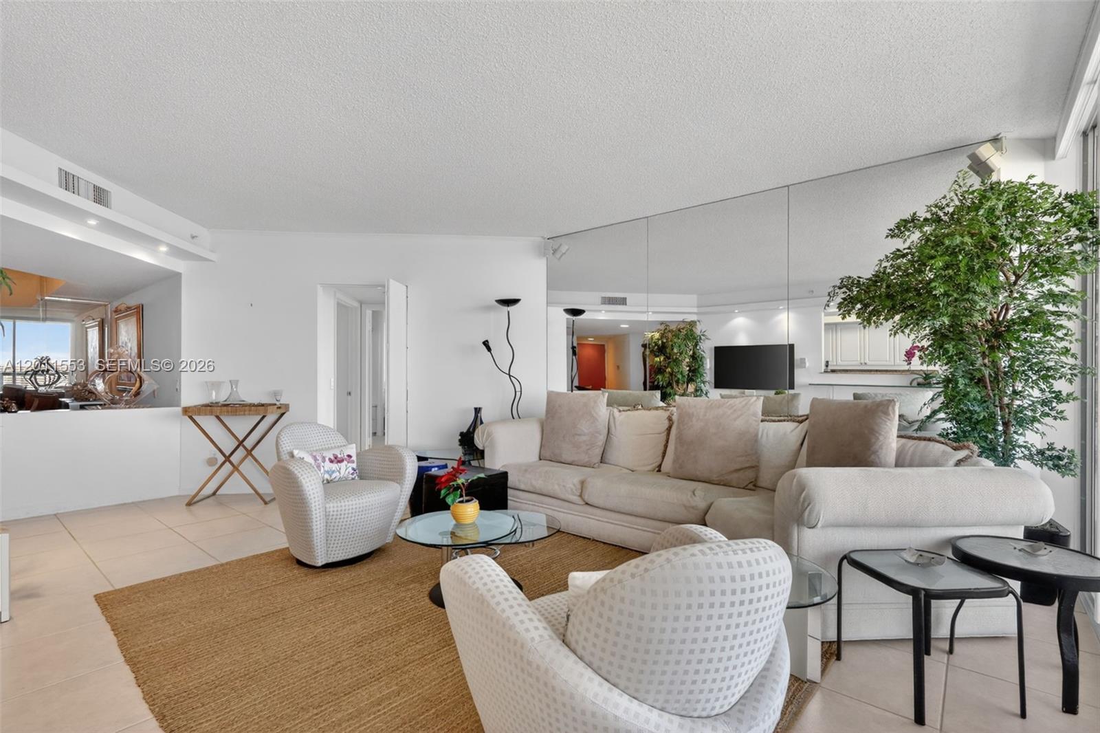21205 YACHT CLUB DR 2409