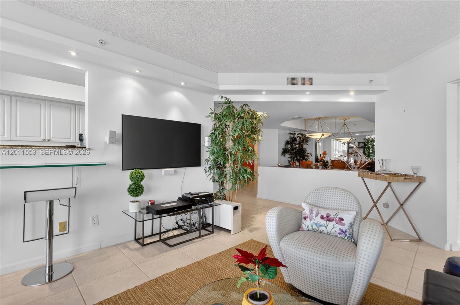 21205 YACHT CLUB DR 2409