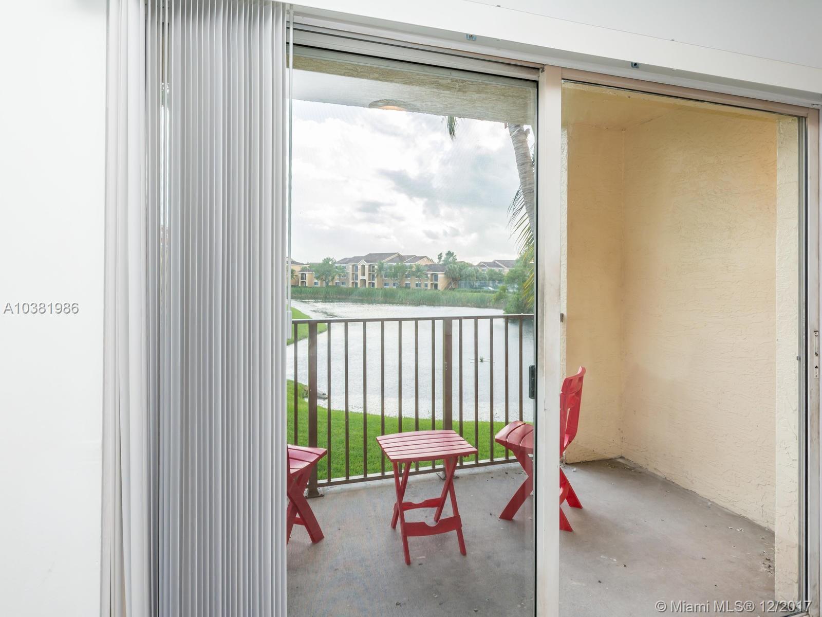 EMERALD ISLE AT LAGUNA LA - Residential Lease