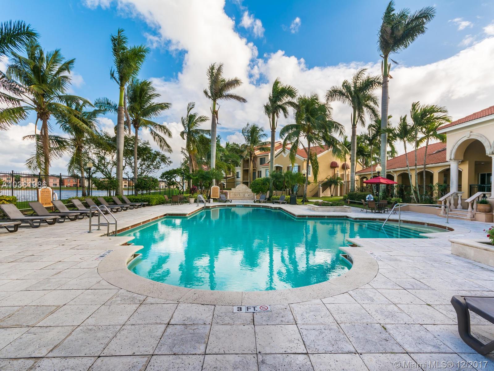 EMERALD ISLE AT LAGUNA LA - Residential Lease