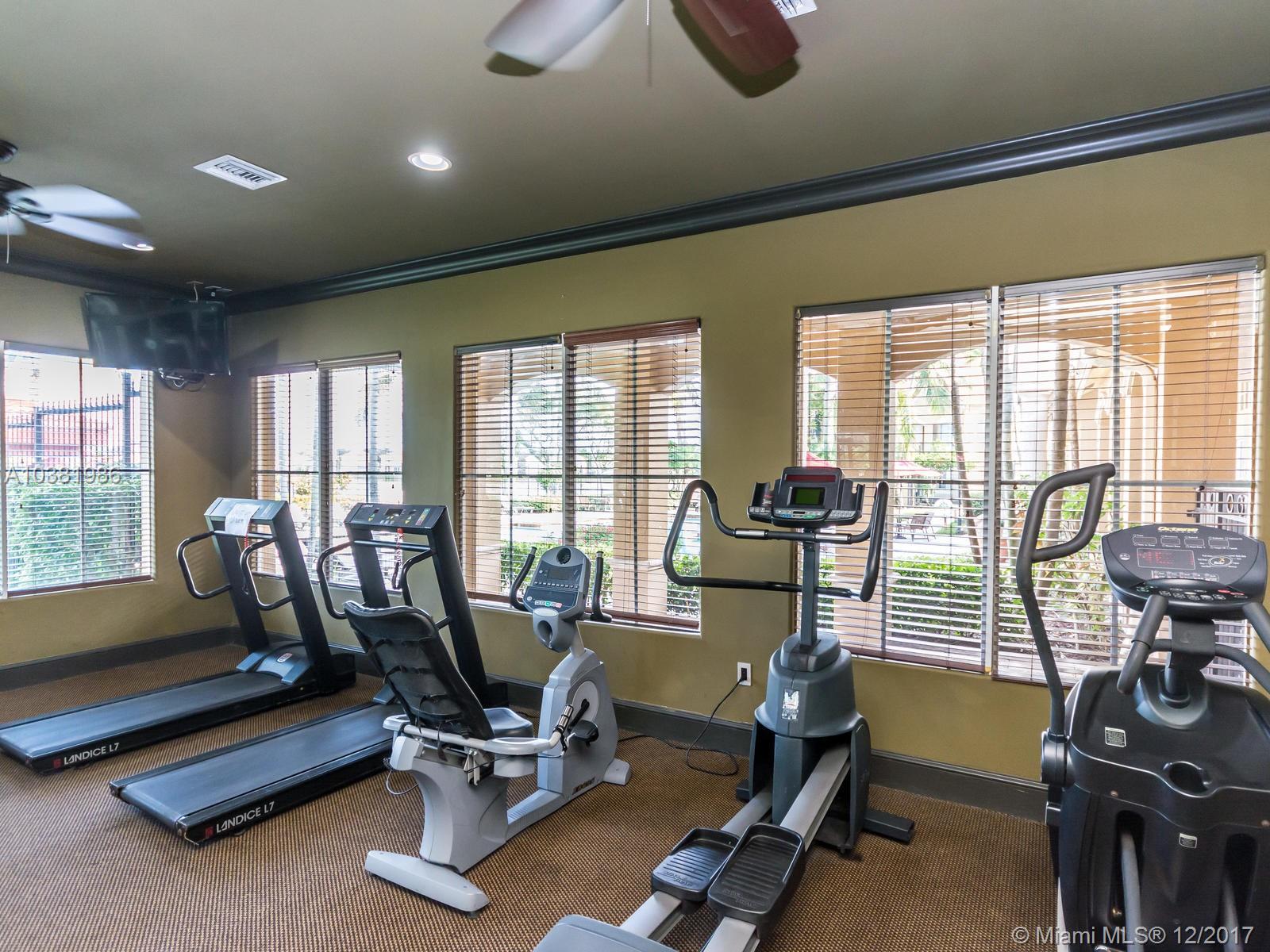 EMERALD ISLE AT LAGUNA LA - Residential Lease