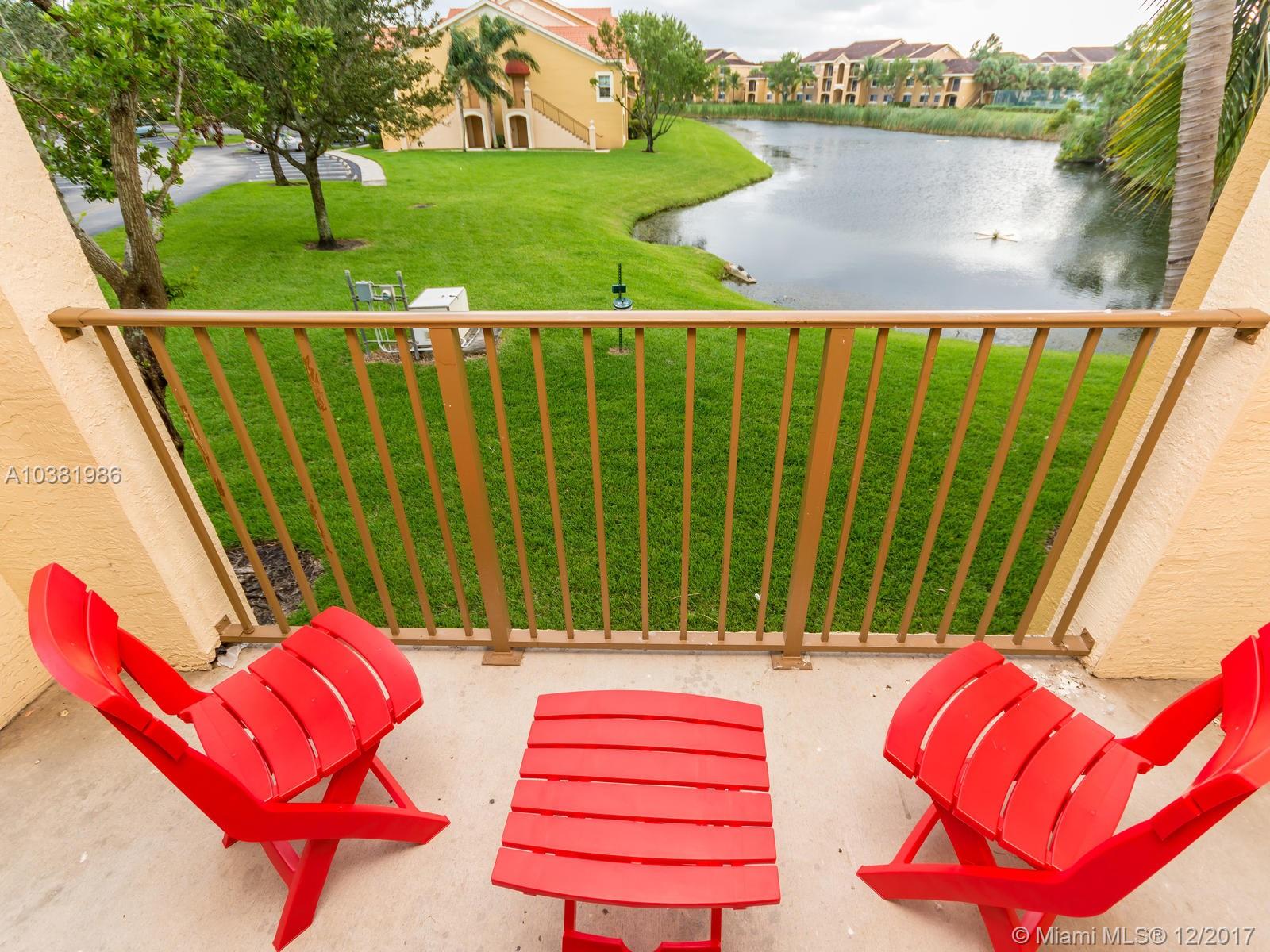 EMERALD ISLE AT LAGUNA LA - Residential Lease