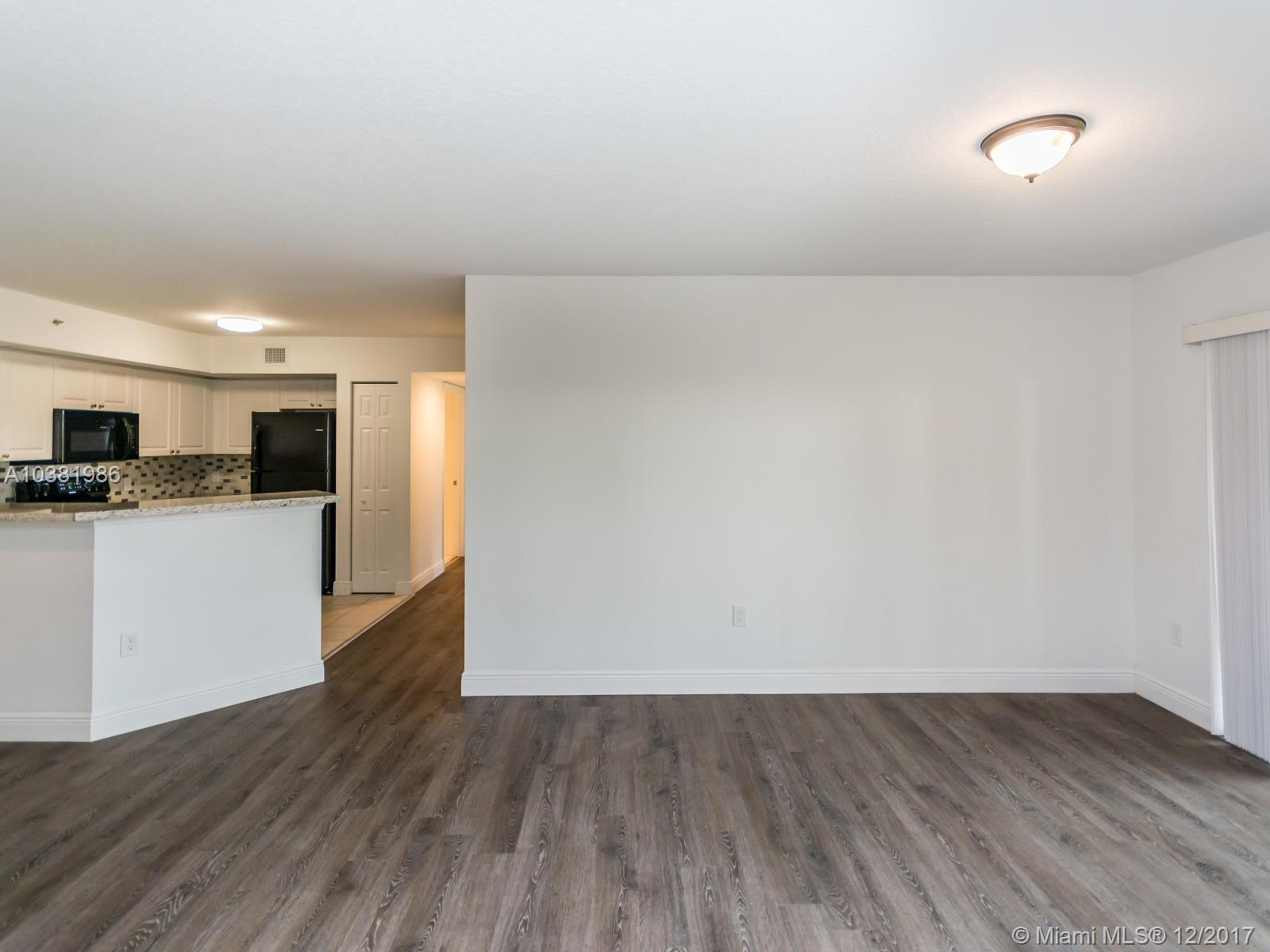 EMERALD ISLE AT LAGUNA LA - Residential Lease