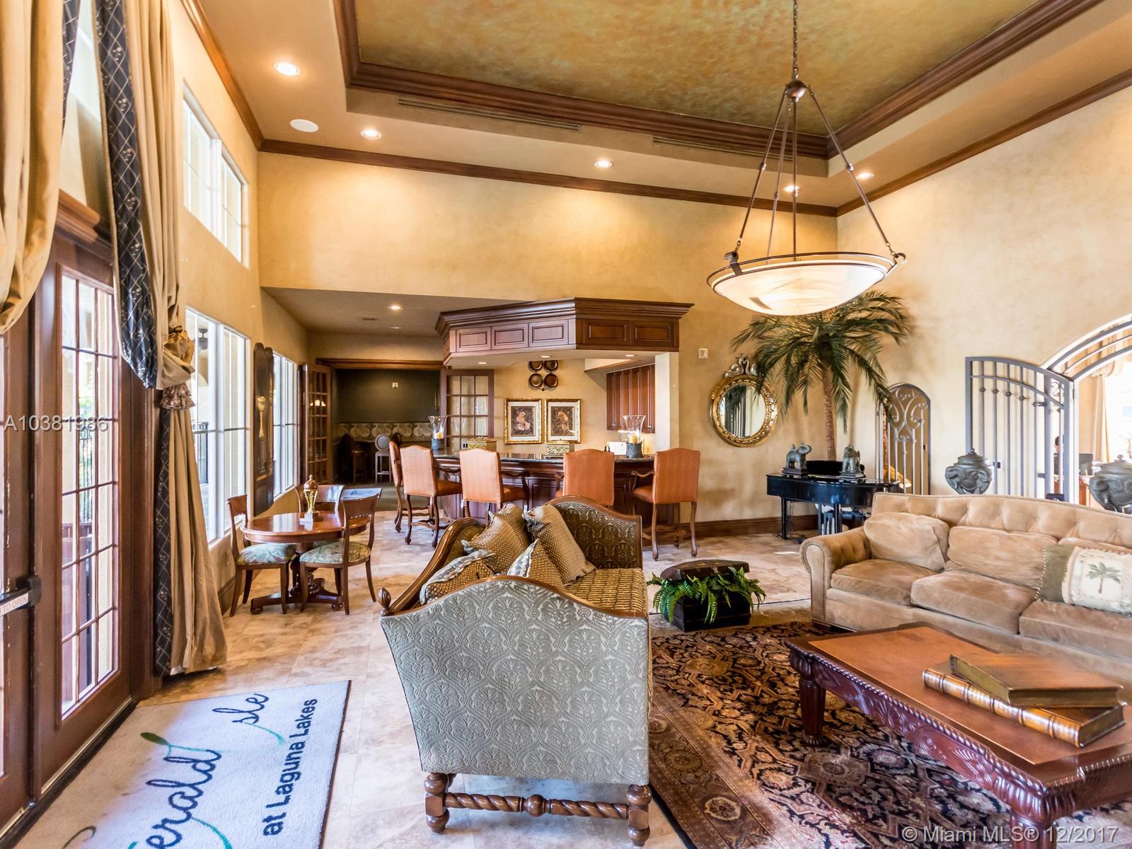 EMERALD ISLE AT LAGUNA LA - Residential Lease