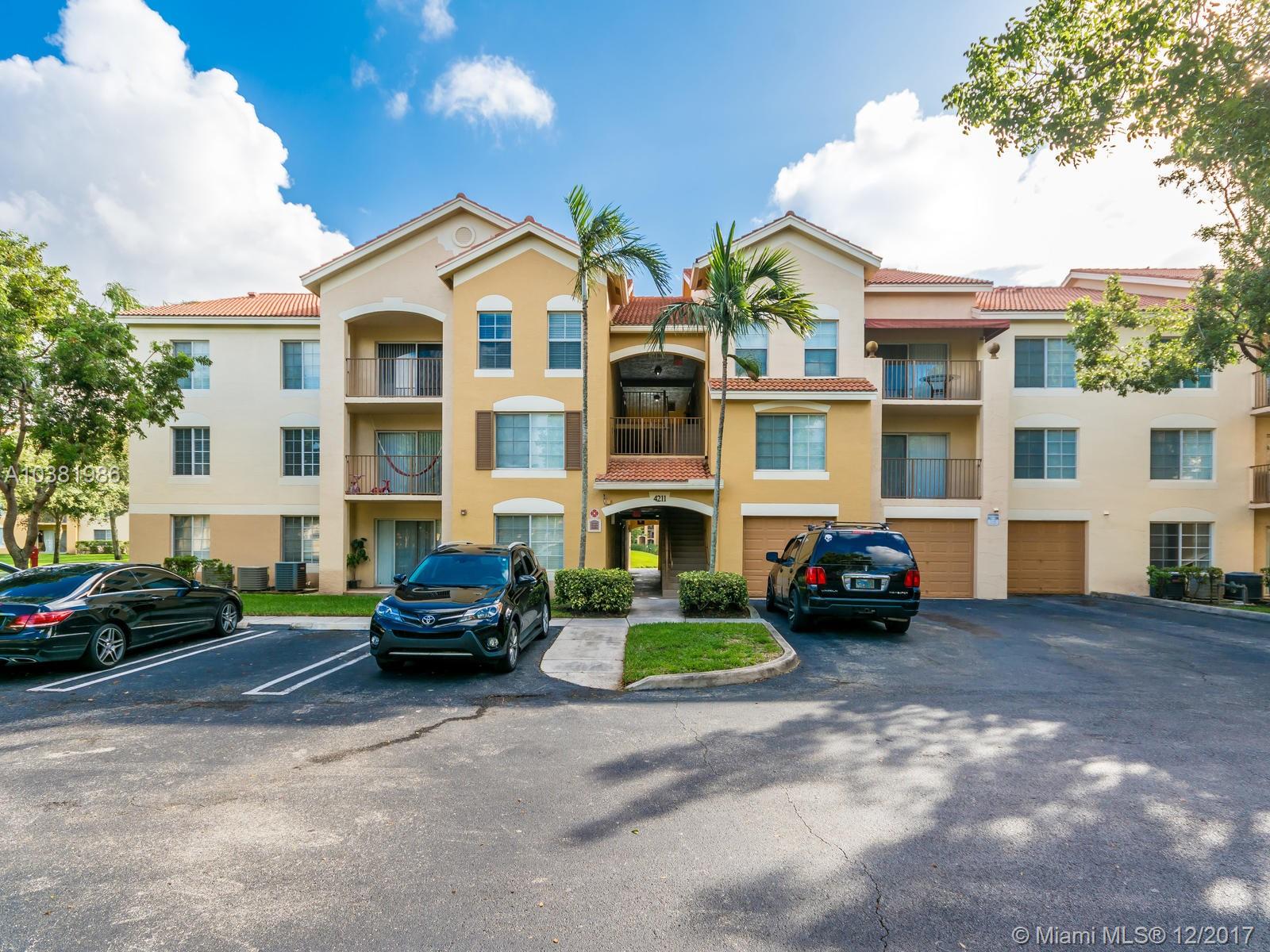 EMERALD ISLE AT LAGUNA LA - Residential Lease