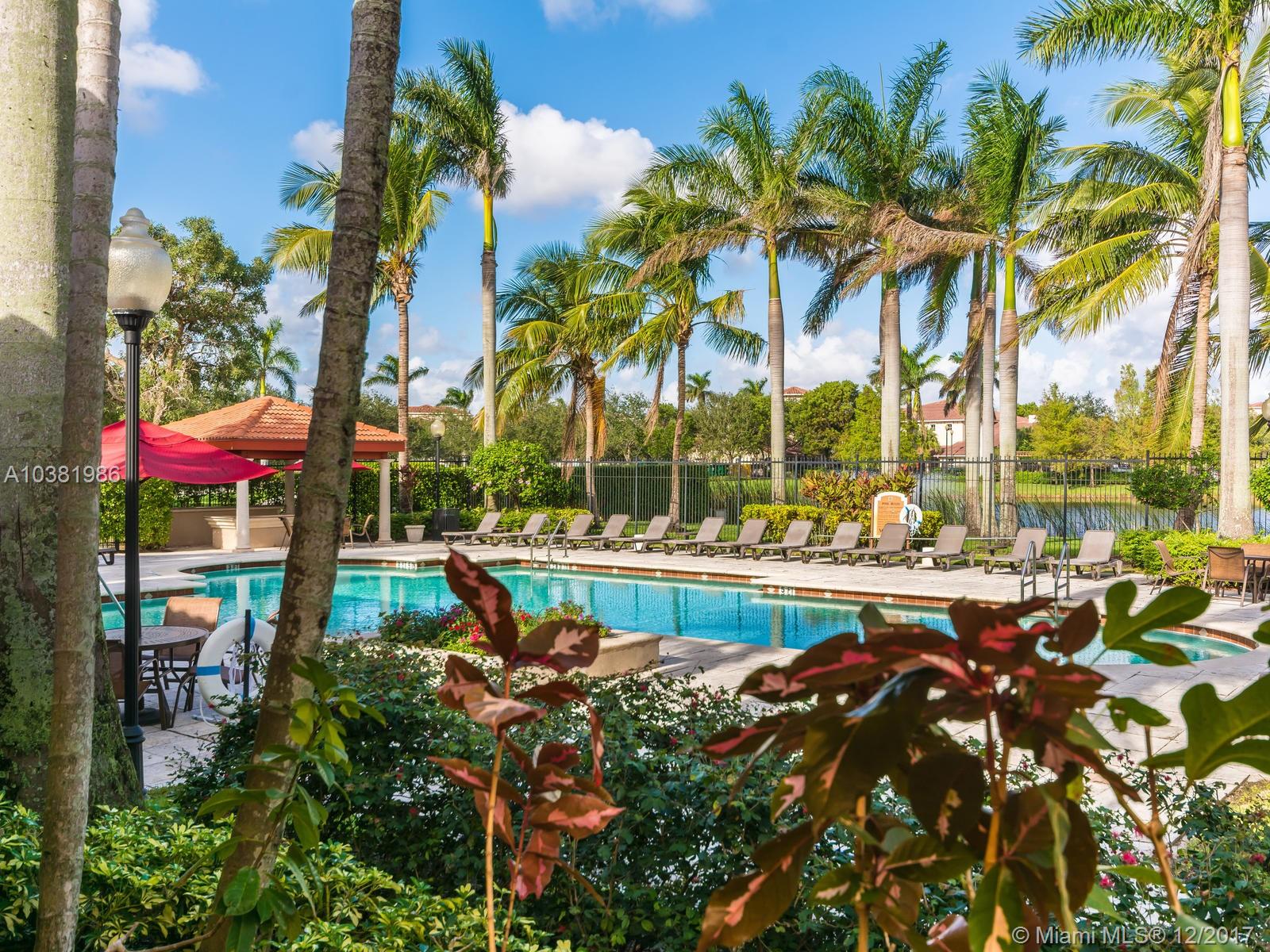 EMERALD ISLE AT LAGUNA LA - Residential Lease