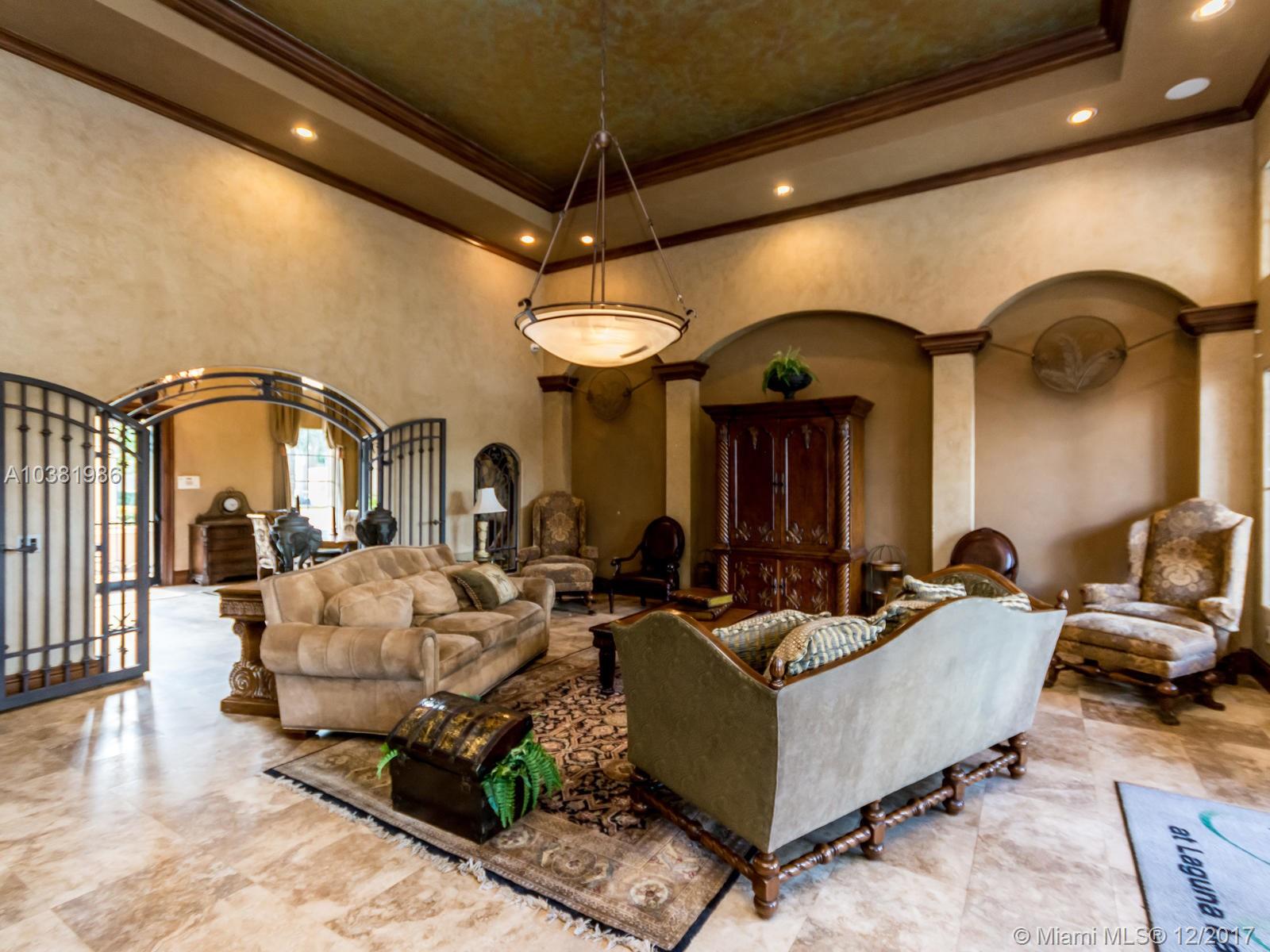 EMERALD ISLE AT LAGUNA LA - Residential Lease