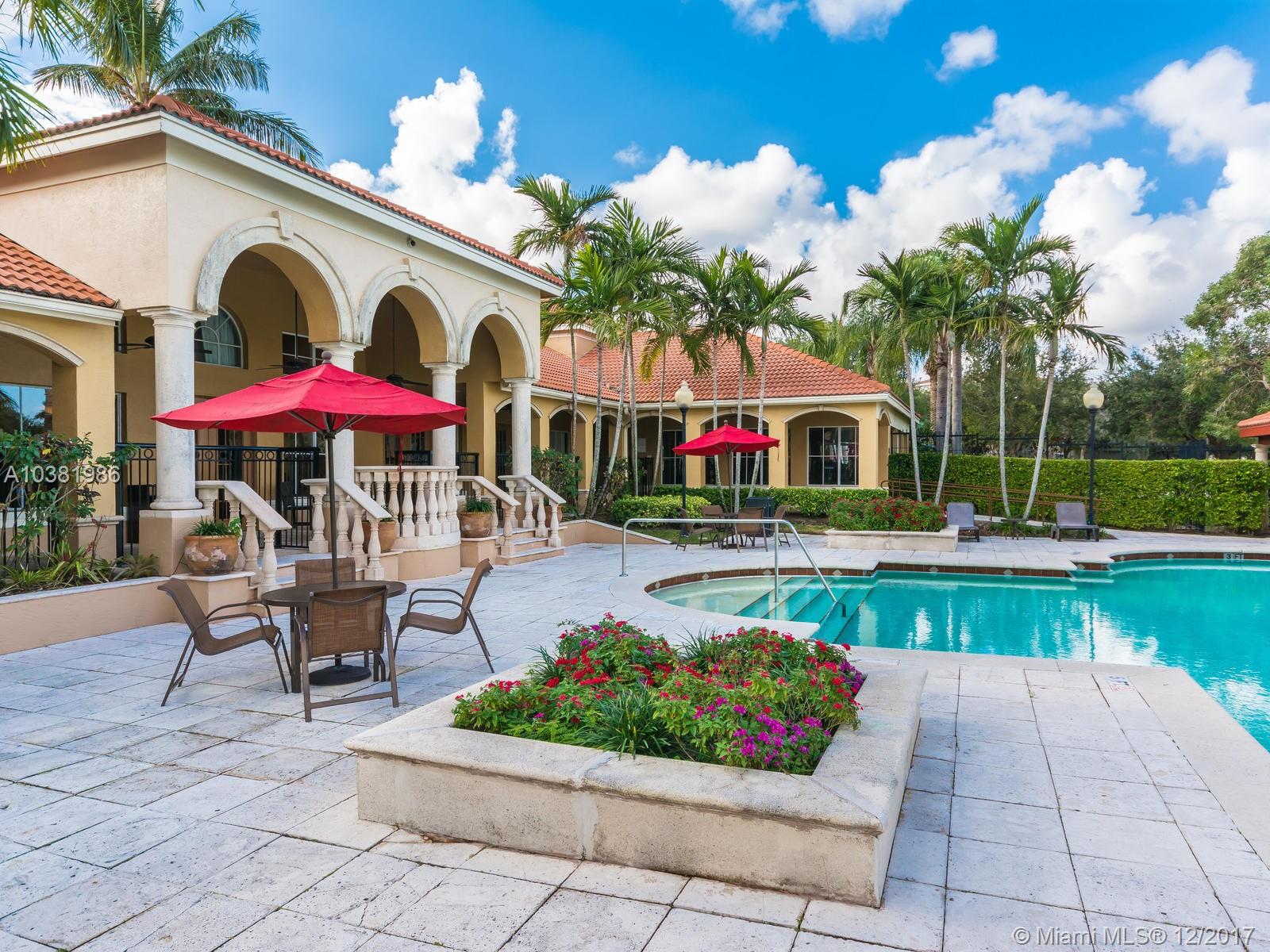 EMERALD ISLE AT LAGUNA LA - Residential Lease