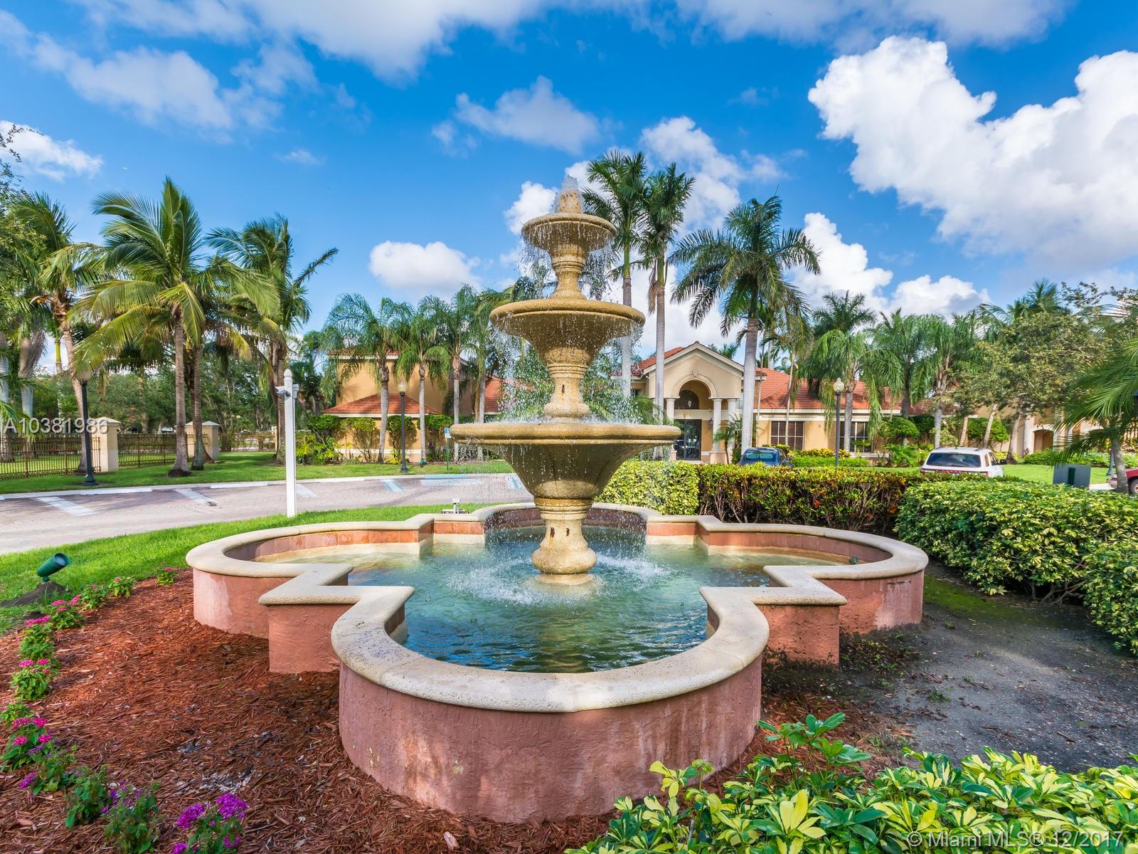 EMERALD ISLE AT LAGUNA LA - Residential Lease